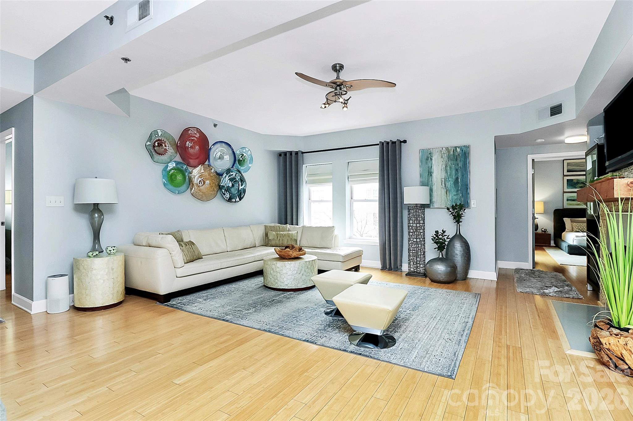 1320 Fillmore Avenue 418 Property Photo 4