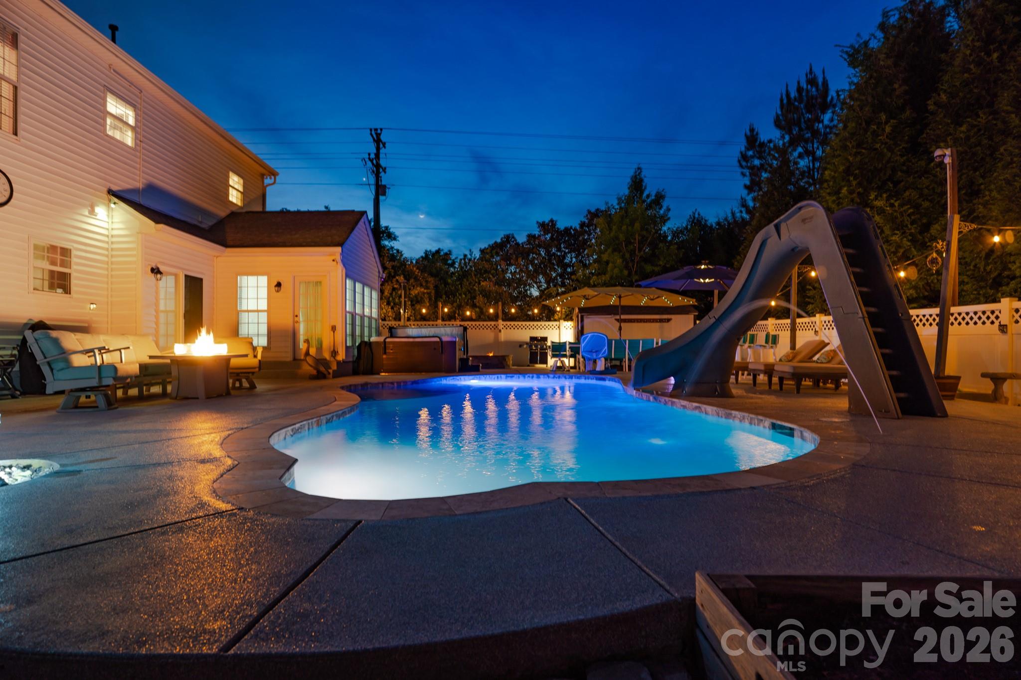 4105 Autumn Cove Drive Property Photo 1