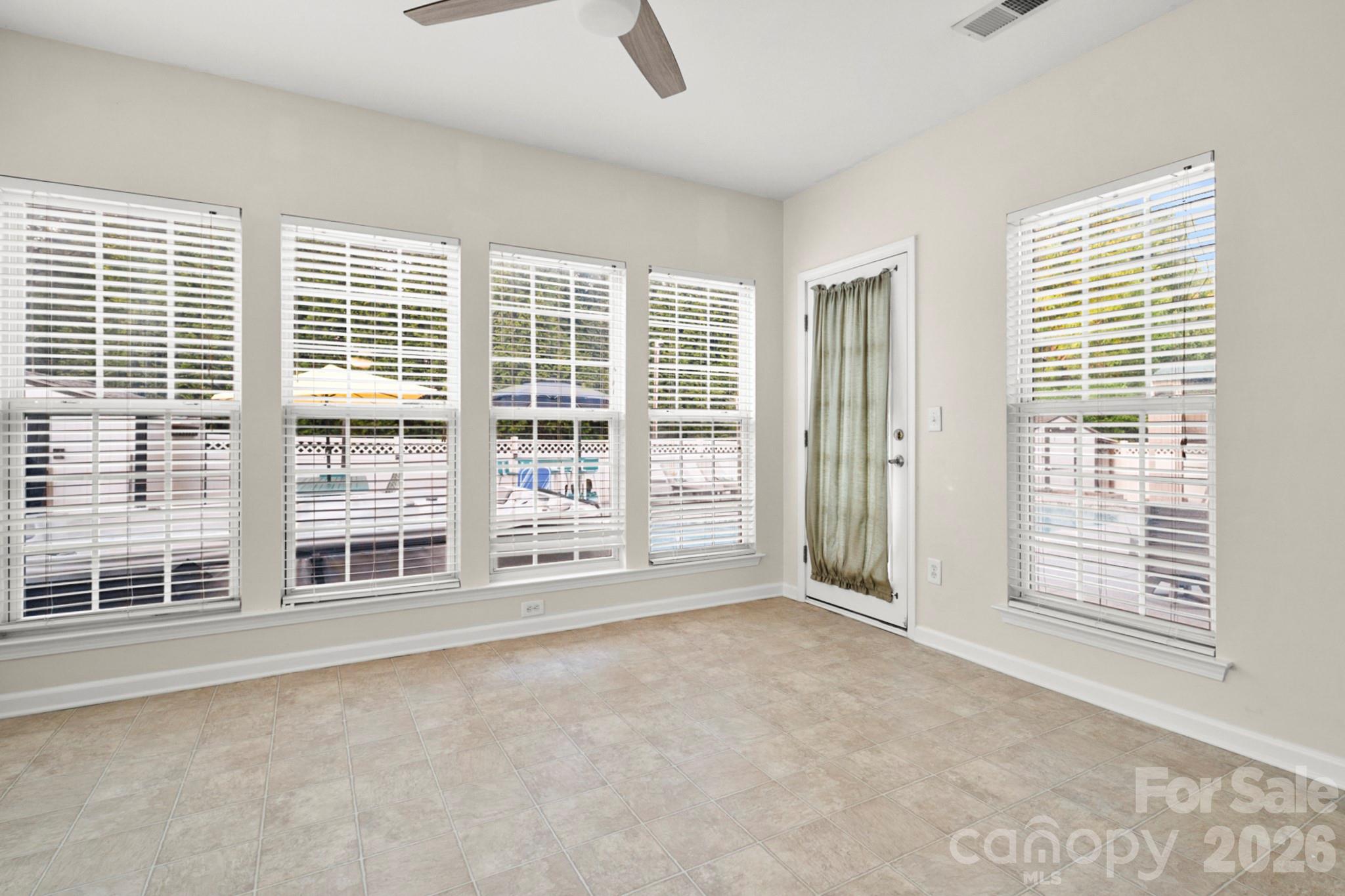 4105 Autumn Cove Drive Property Photo 16