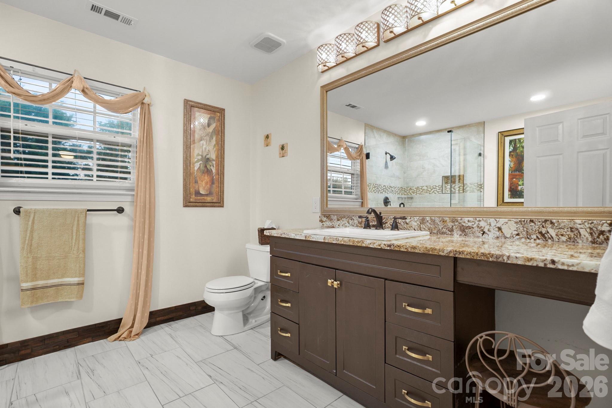 4105 Autumn Cove Drive Property Photo 23