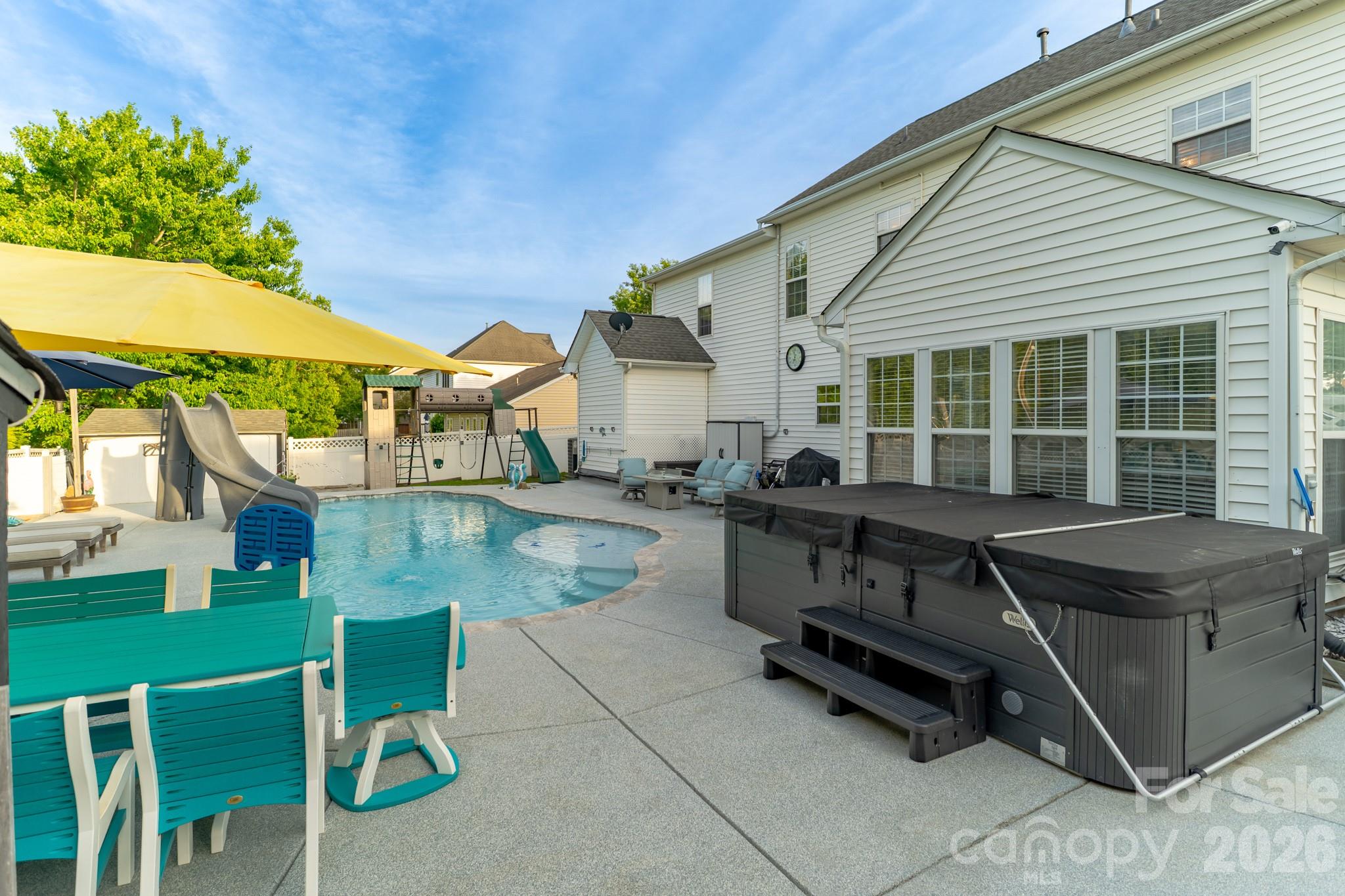 4105 Autumn Cove Drive Property Photo 32