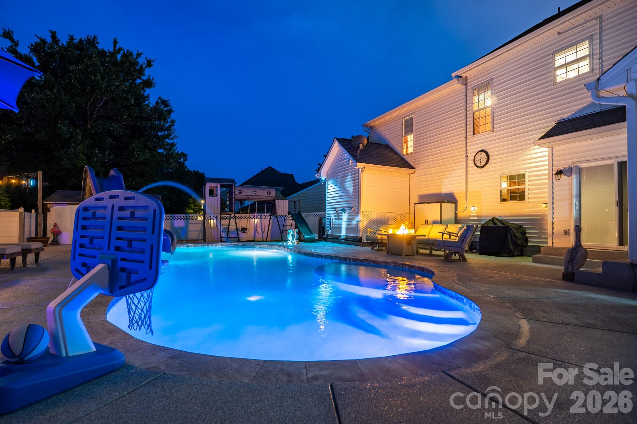 4105 Autumn Cove Drive Property Photo 38