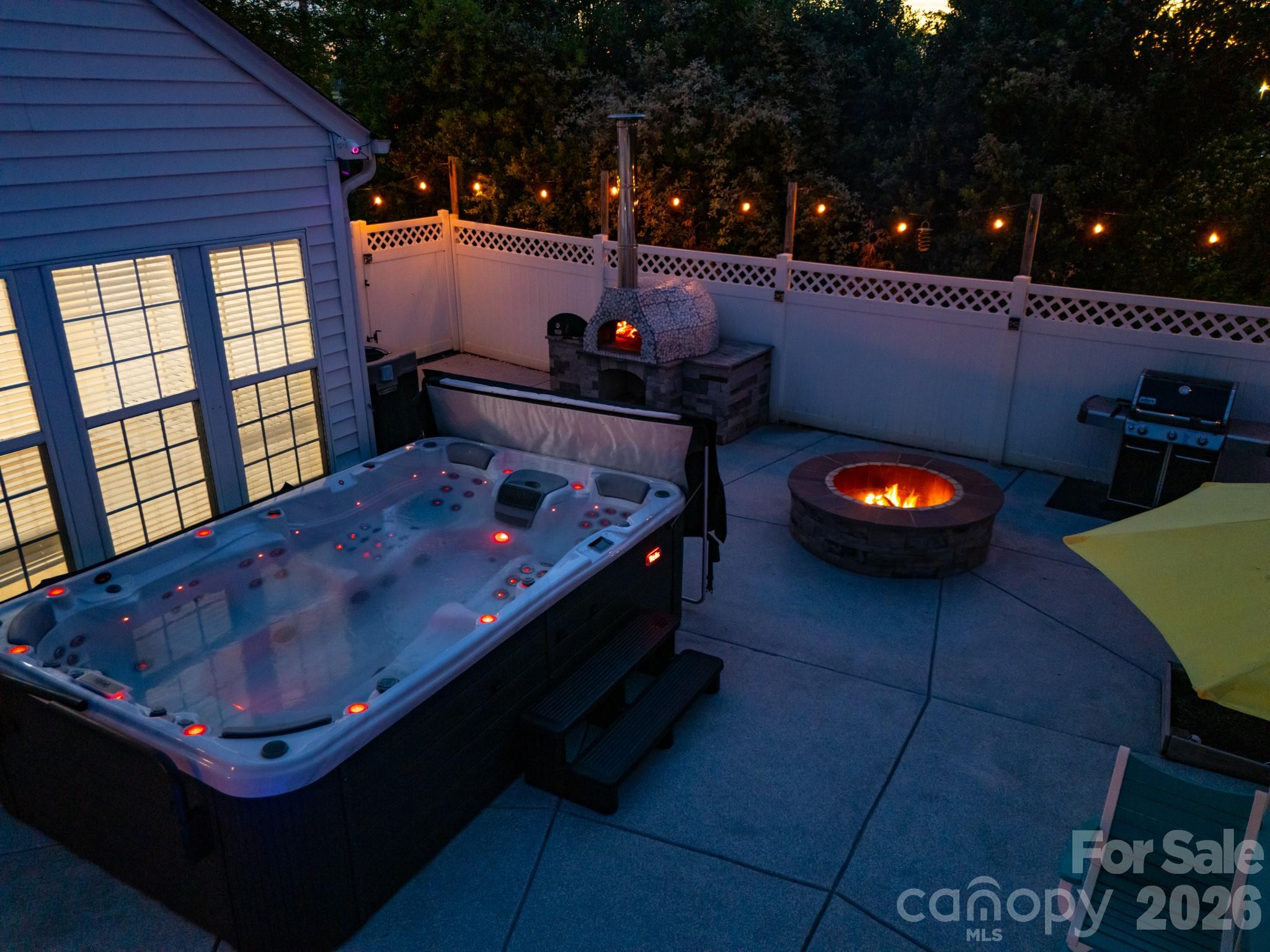 4105 Autumn Cove Drive Property Photo 40