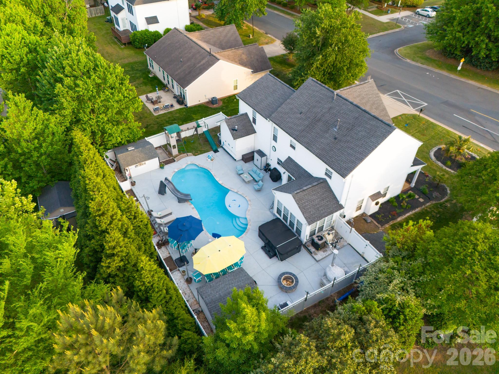 4105 Autumn Cove Drive Property Photo 42