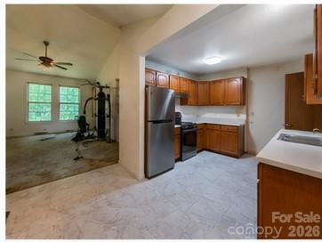 625 Stillwater Court Property Photo 8