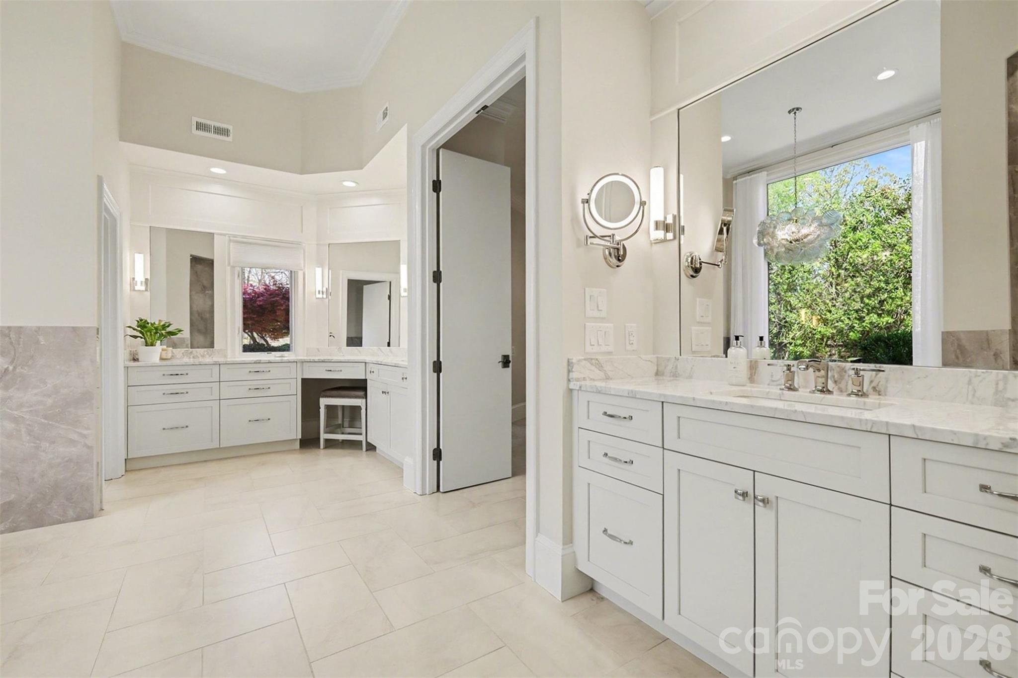 7225 Governors Row Property Photo 23