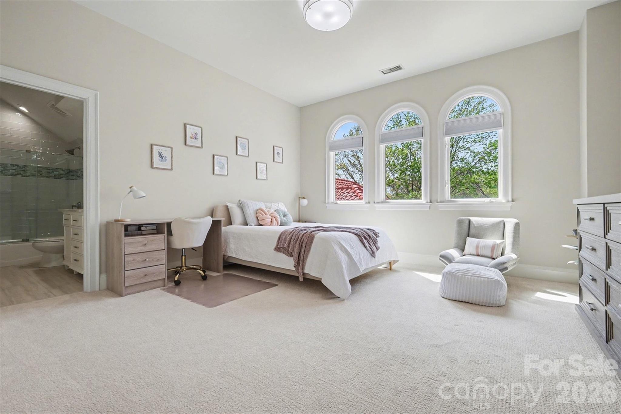 7225 Governors Row Property Photo 32