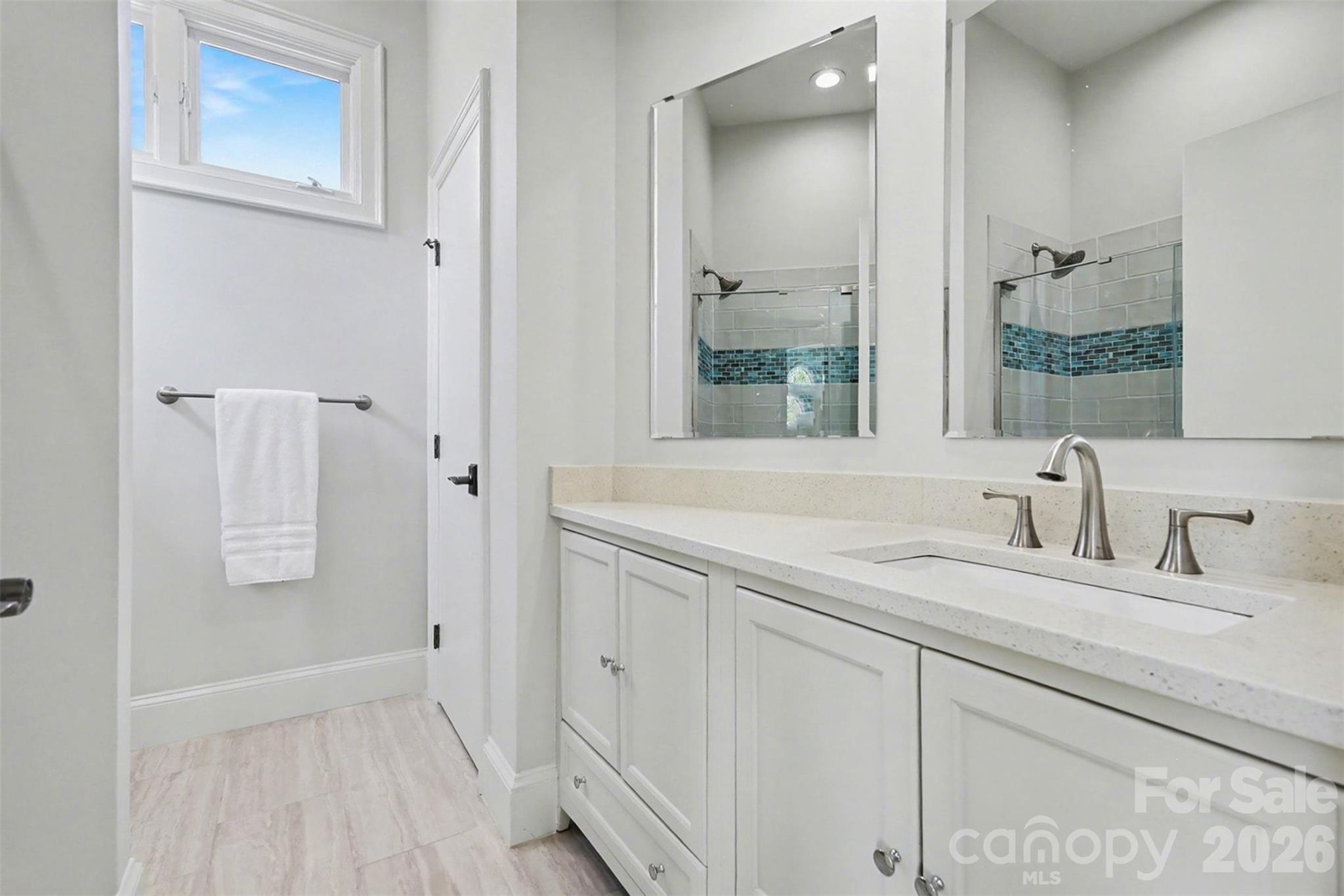 7225 Governors Row Property Photo 35