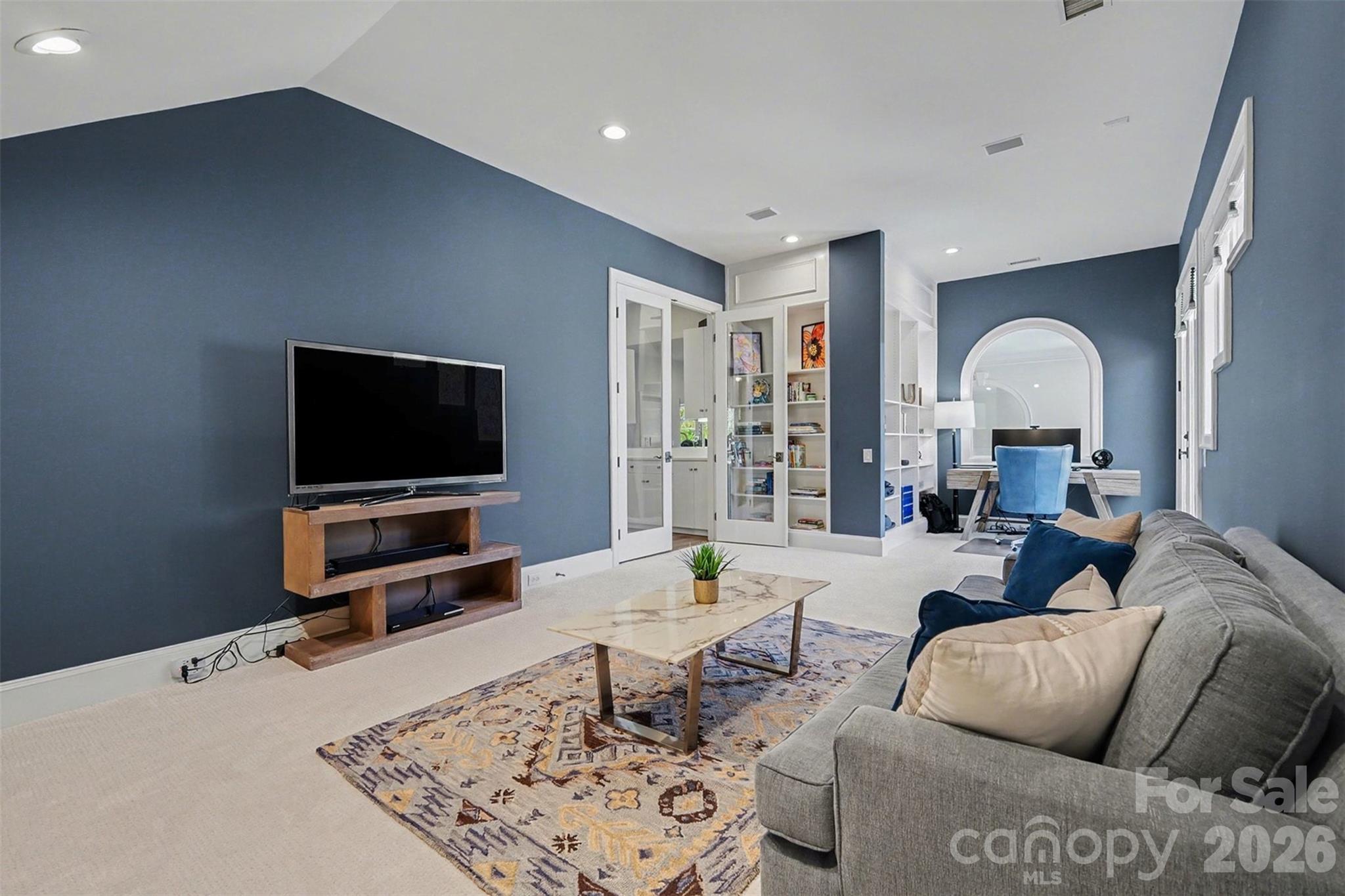 7225 Governors Row Property Photo 37