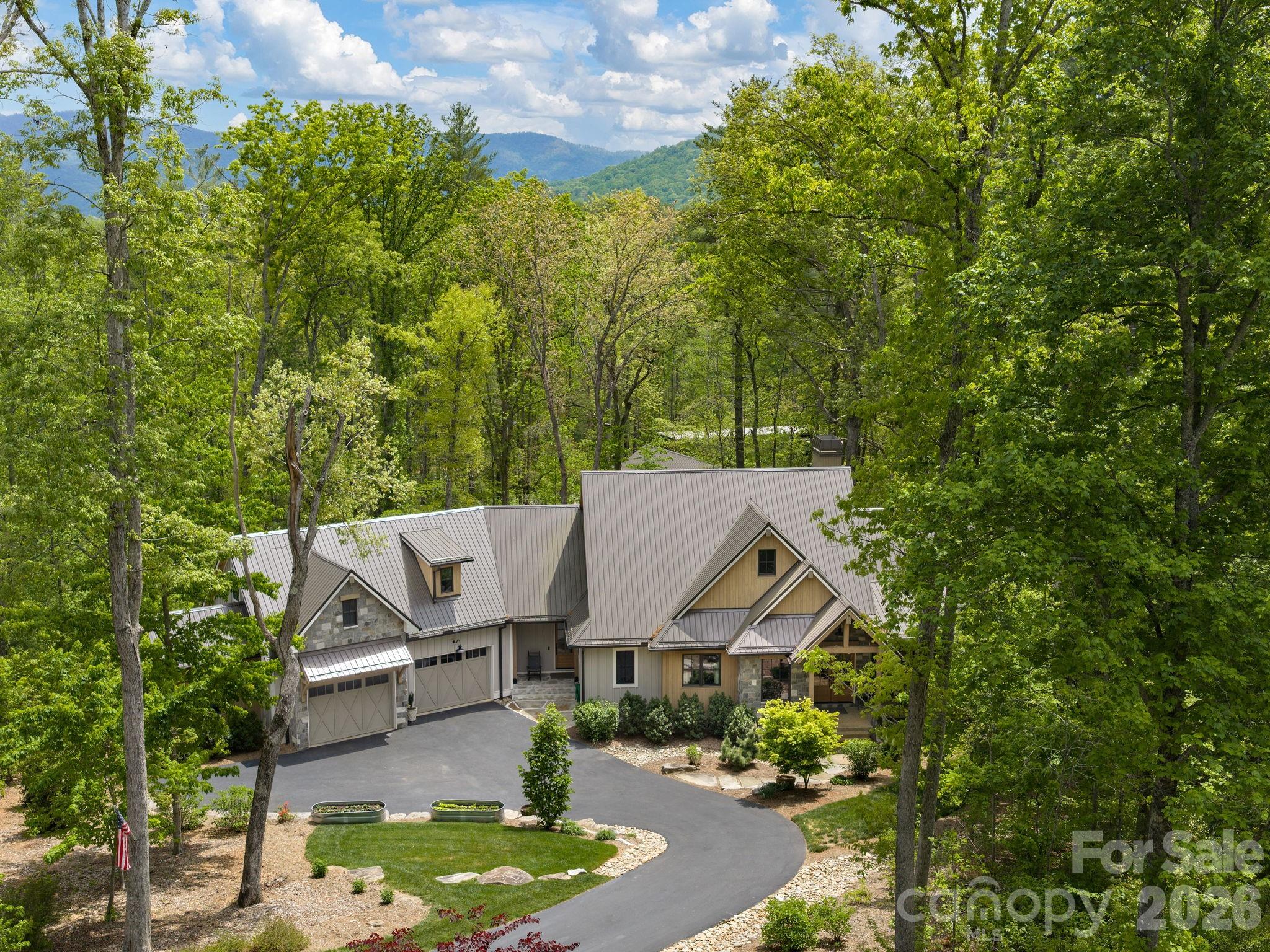 41 Hawberry Court Property Photo 2