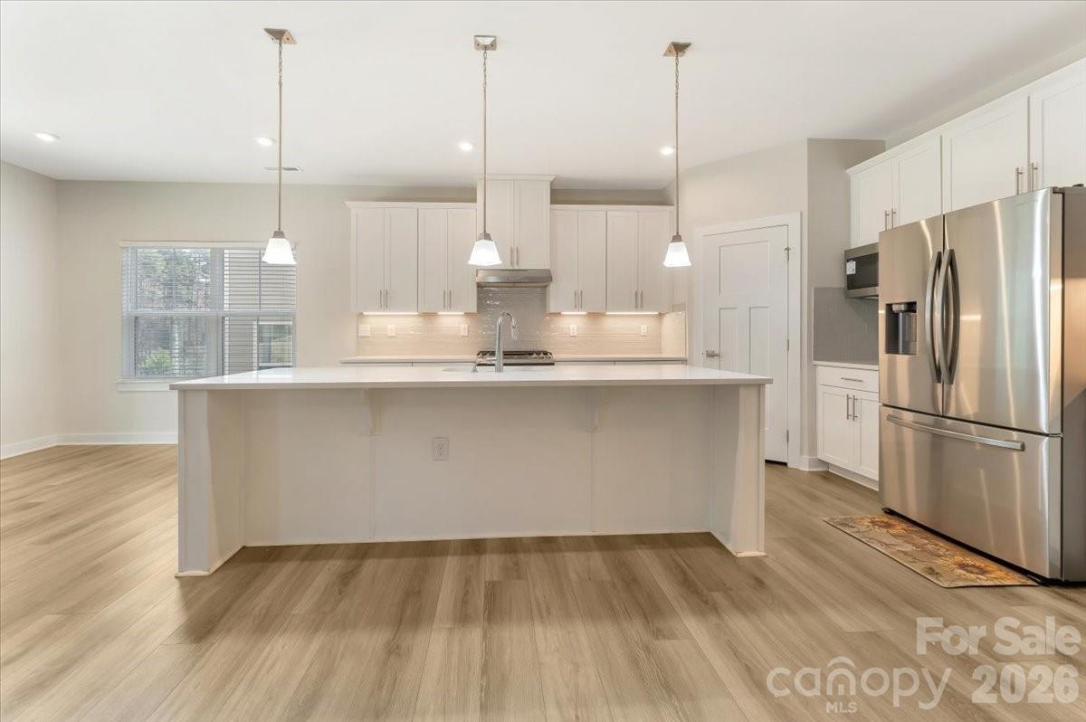 202 Tetcott Street Property Photo 8