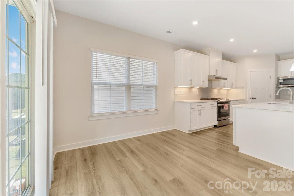 202 Tetcott Street Property Photo 11