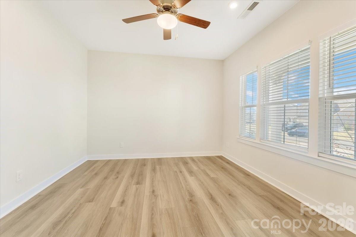 202 Tetcott Street Property Photo 15