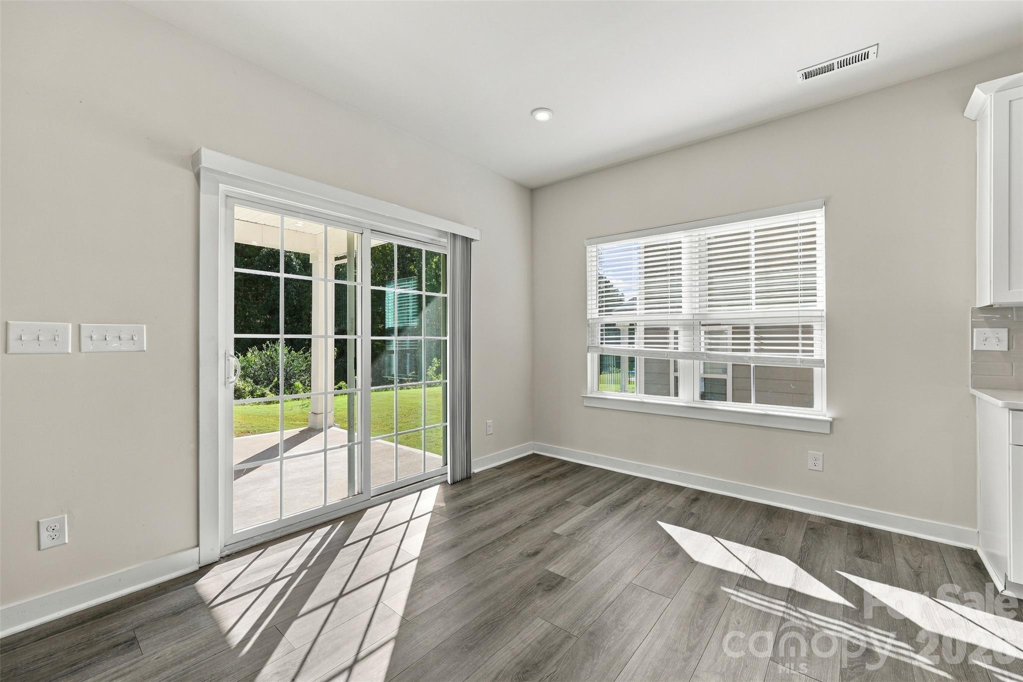 202 Tetcott Street Property Photo 16