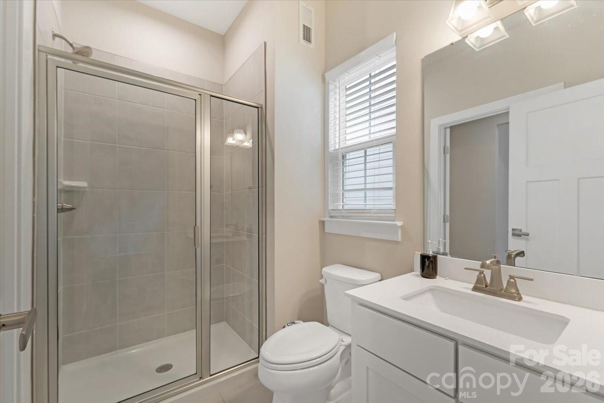 202 Tetcott Street Property Photo 18