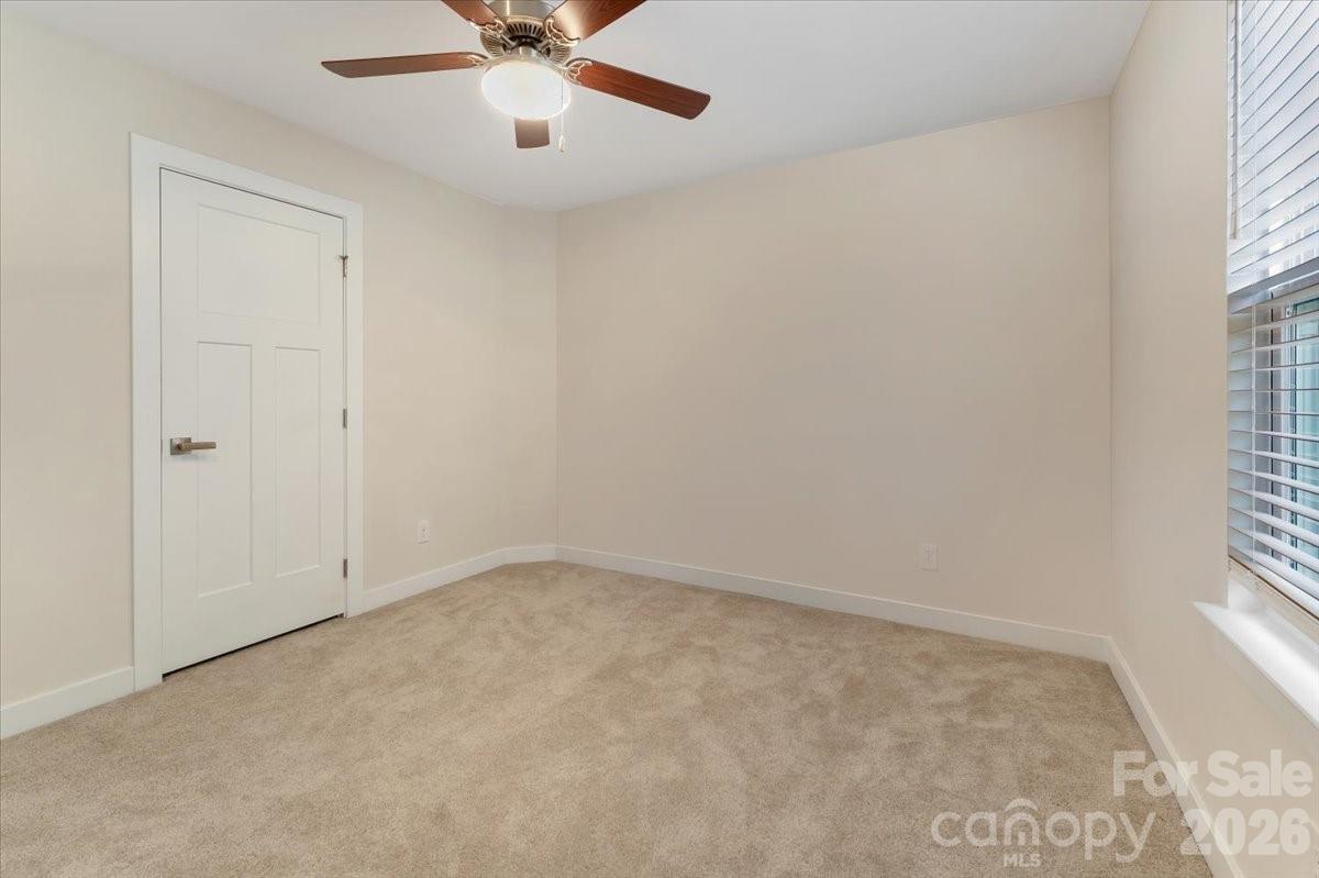 202 Tetcott Street Property Photo 22