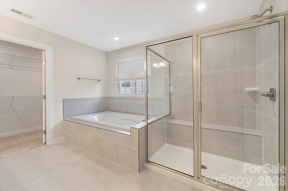 202 Tetcott Street Property Photo 28