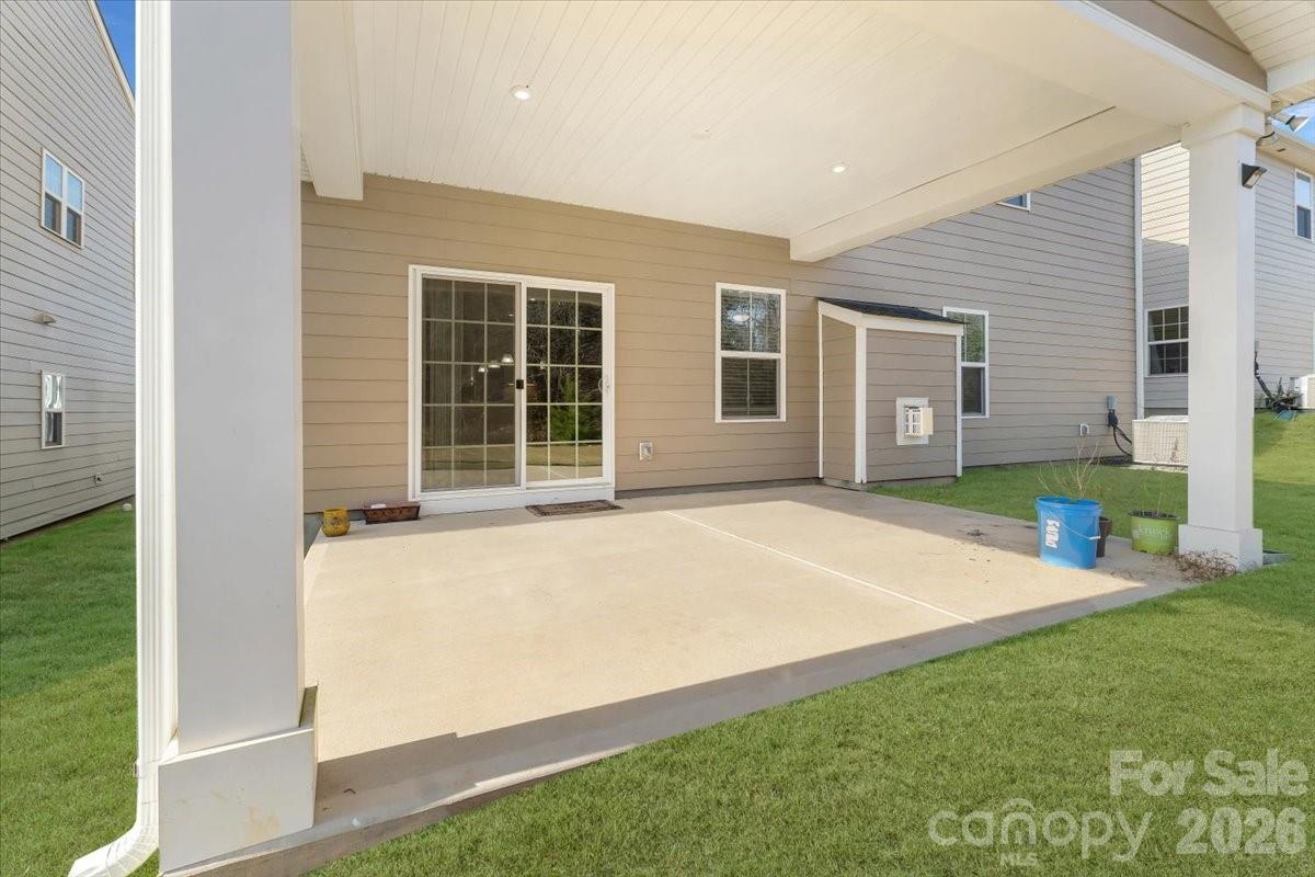 202 Tetcott Street Property Photo 31