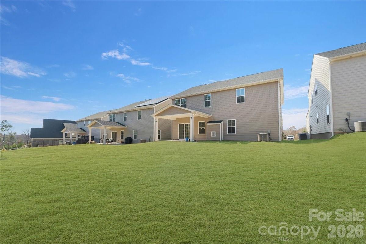 202 Tetcott Street Property Photo 33