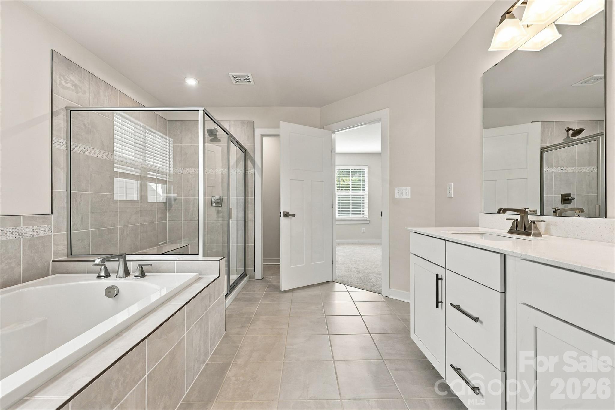 202 Tetcott Street Property Photo 38
