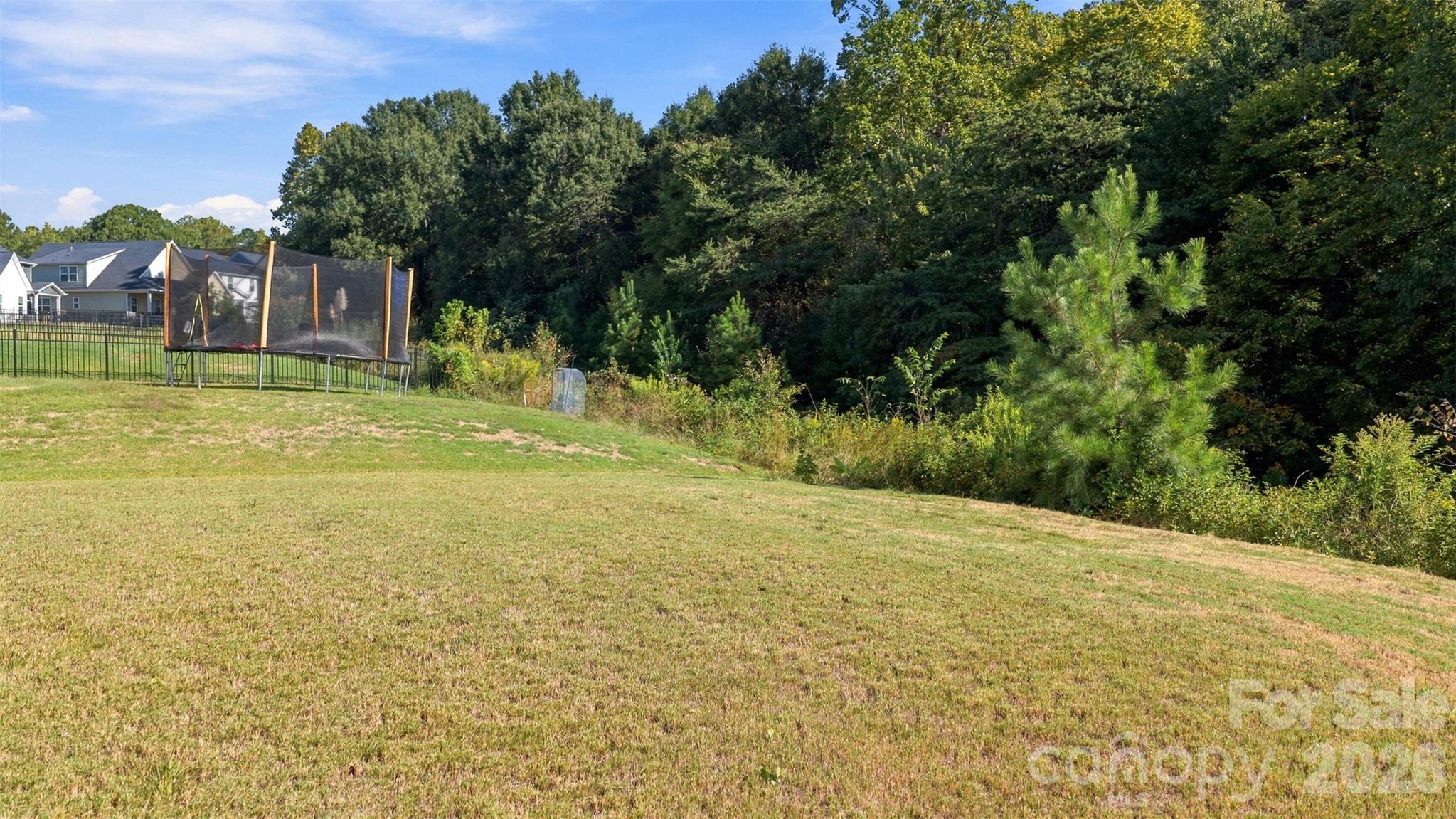 202 Tetcott Street Property Photo 44