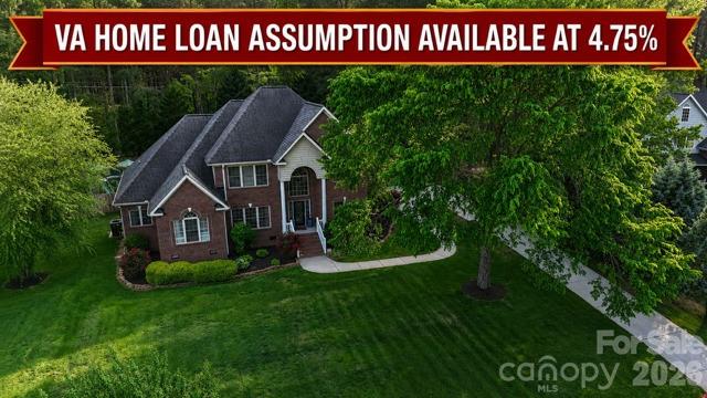 435 Crowders Bluff Court Property Photo 1