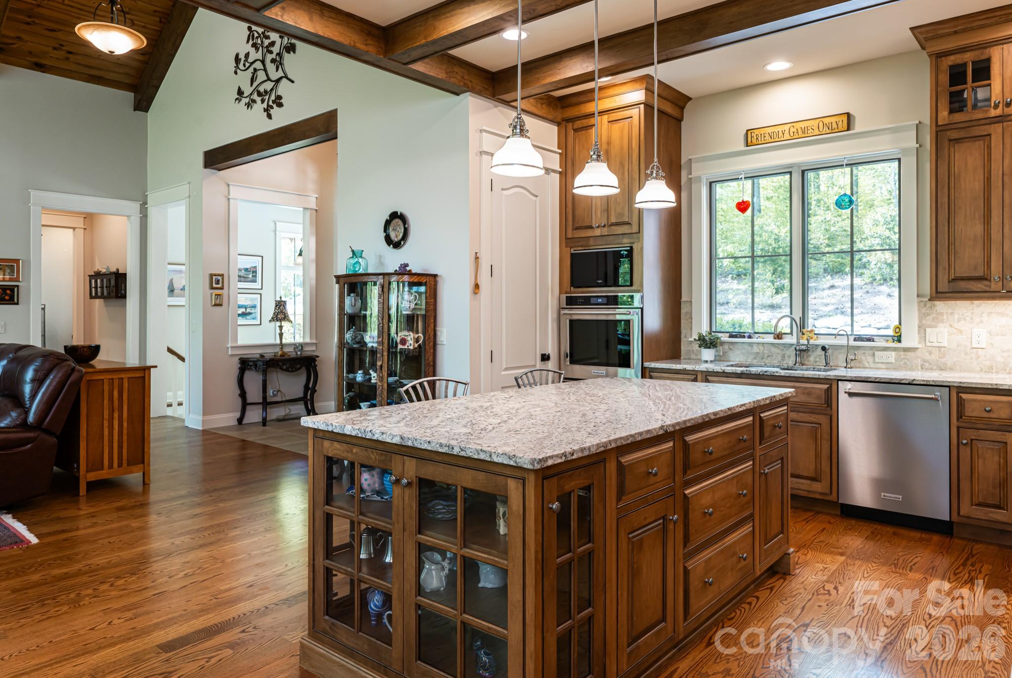 587 Autumn Sky Drive Property Photo 15
