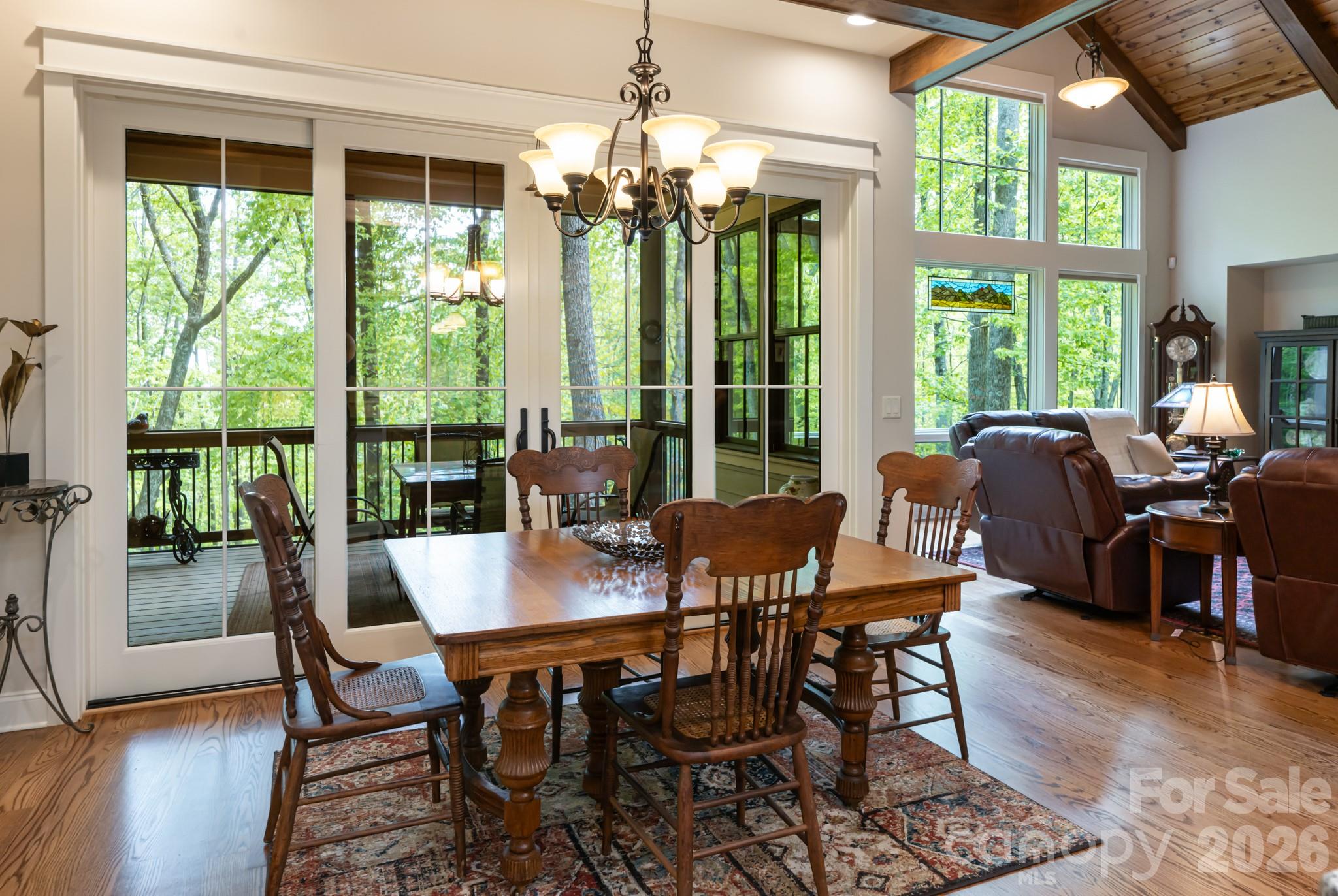 587 Autumn Sky Drive Property Photo 16