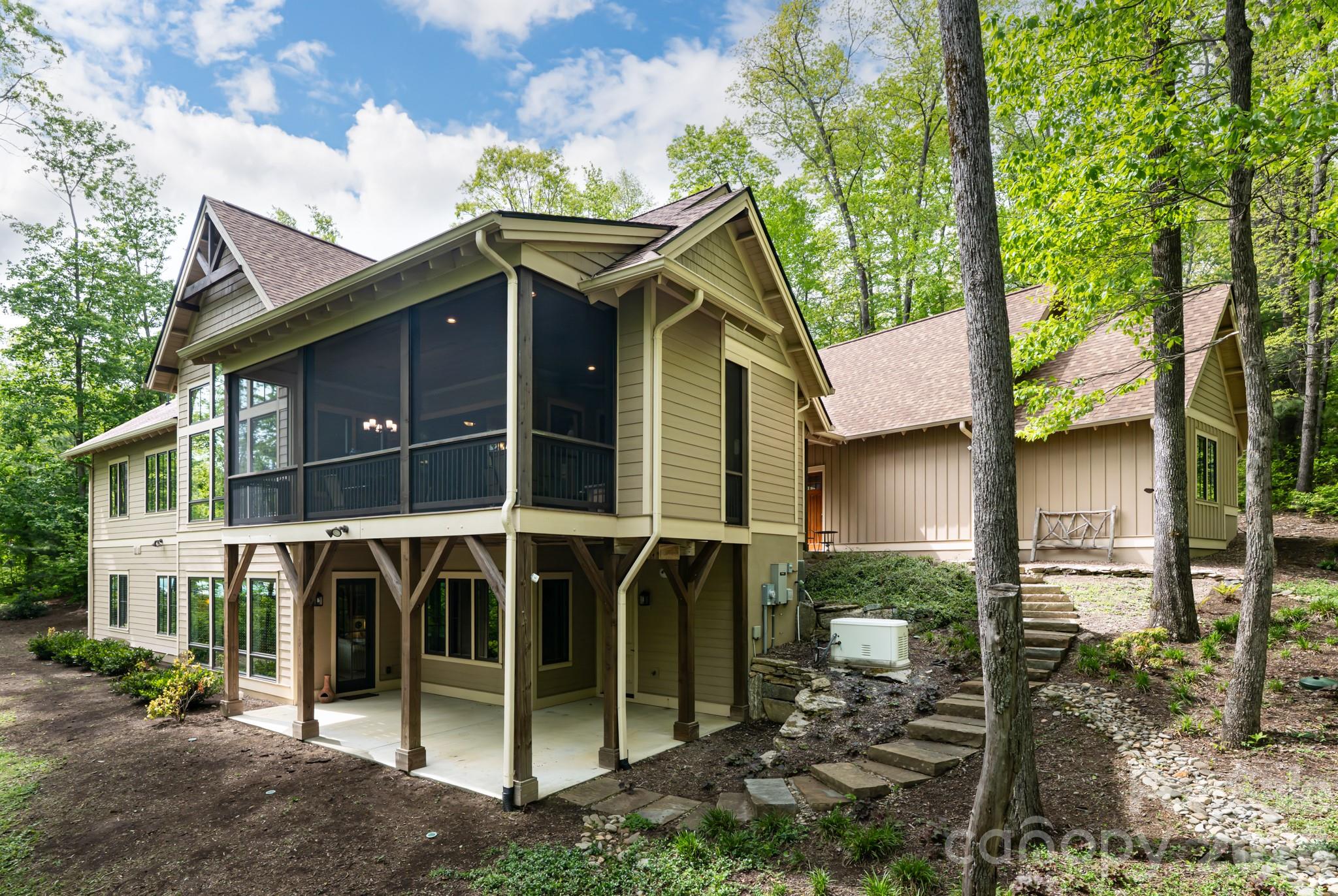 587 Autumn Sky Drive Property Photo 20