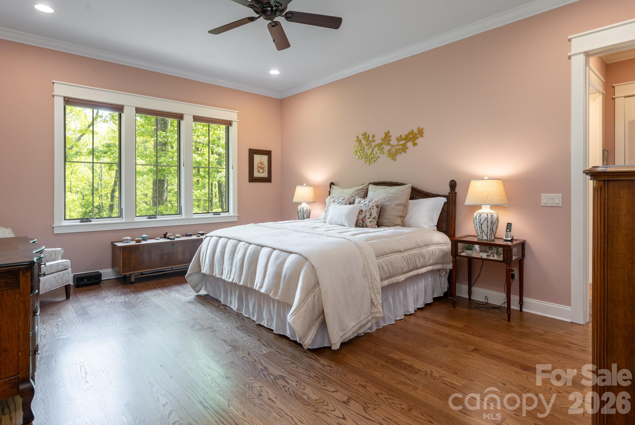 587 Autumn Sky Drive Property Photo 22