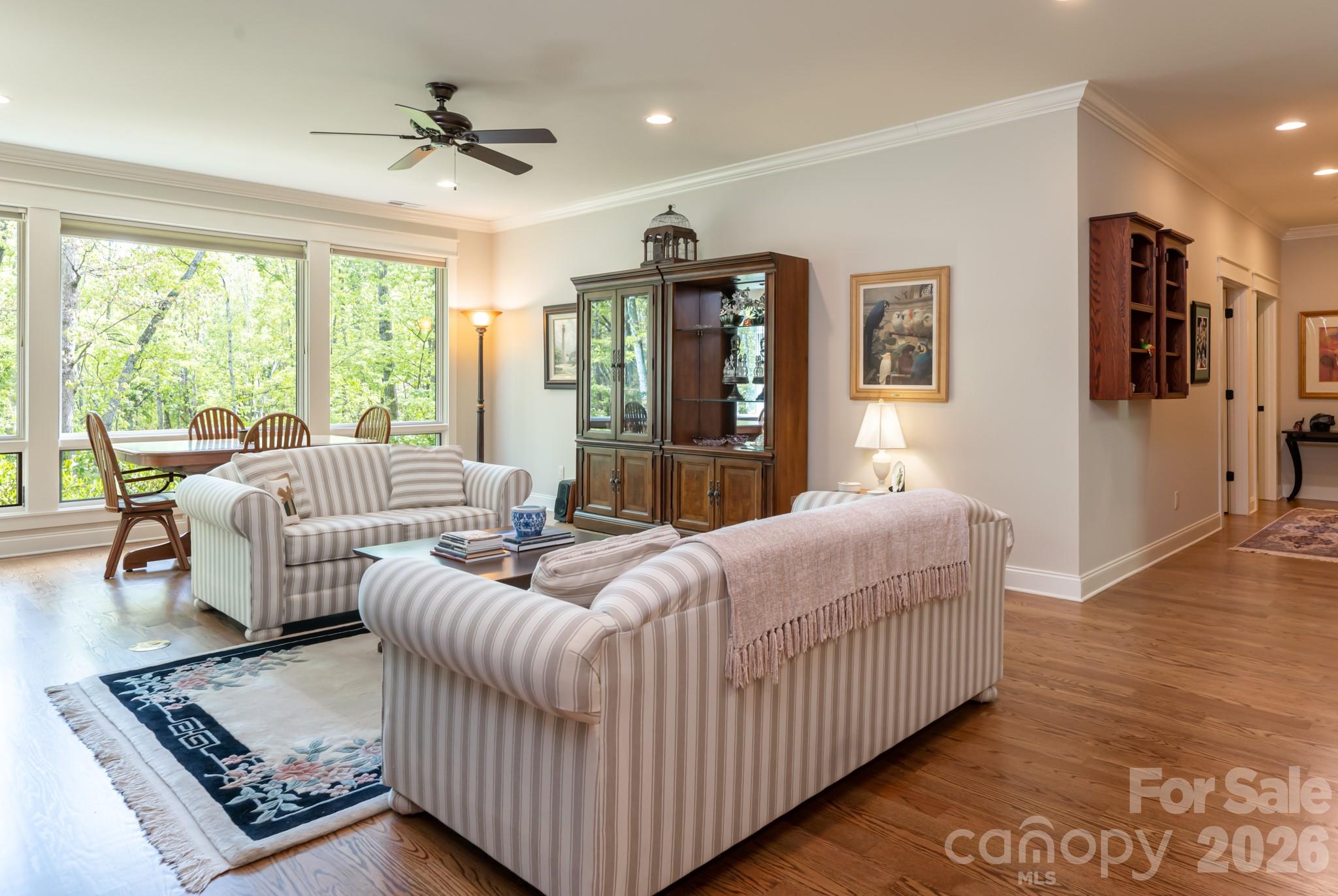 587 Autumn Sky Drive Property Photo 29
