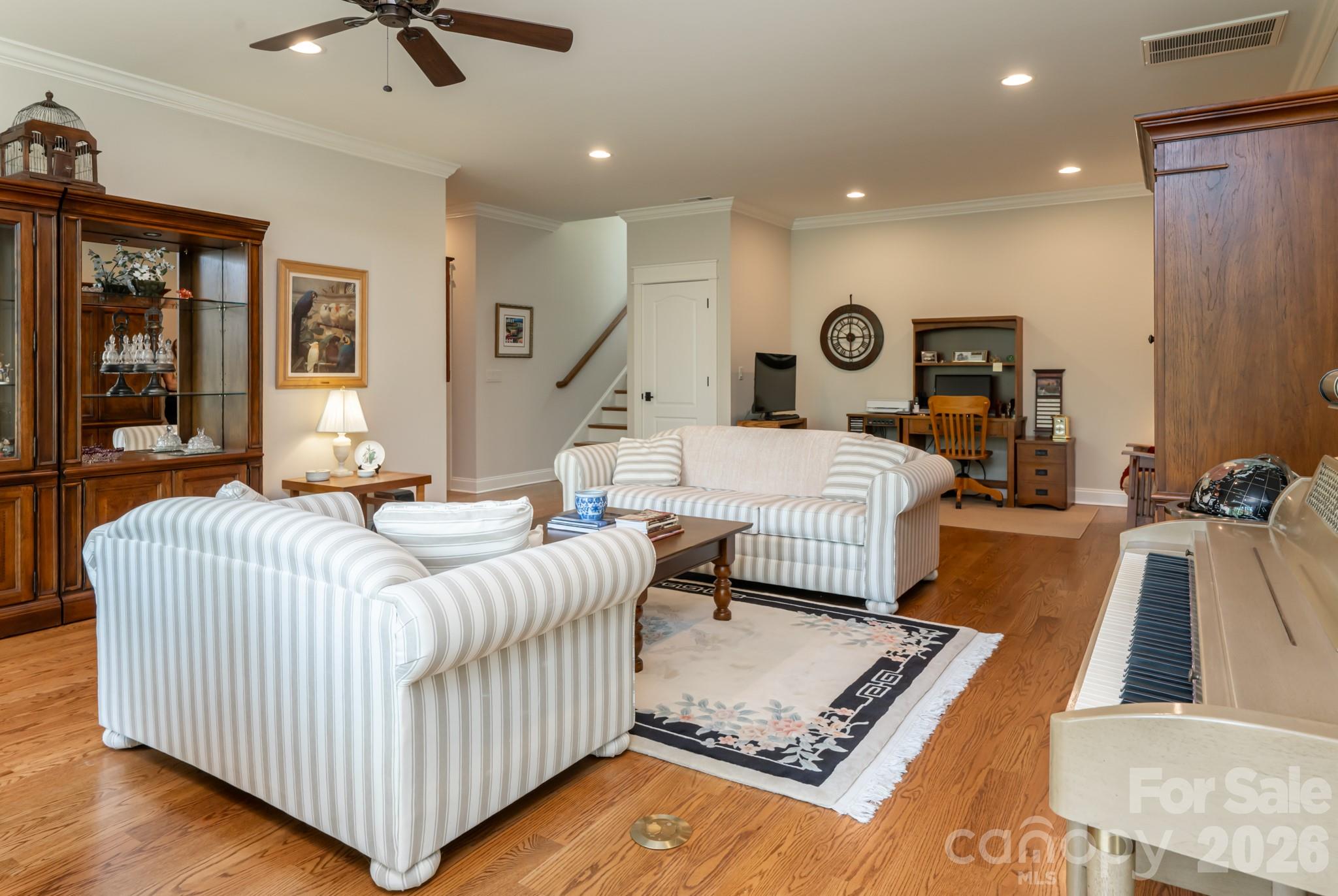 587 Autumn Sky Drive Property Photo 30
