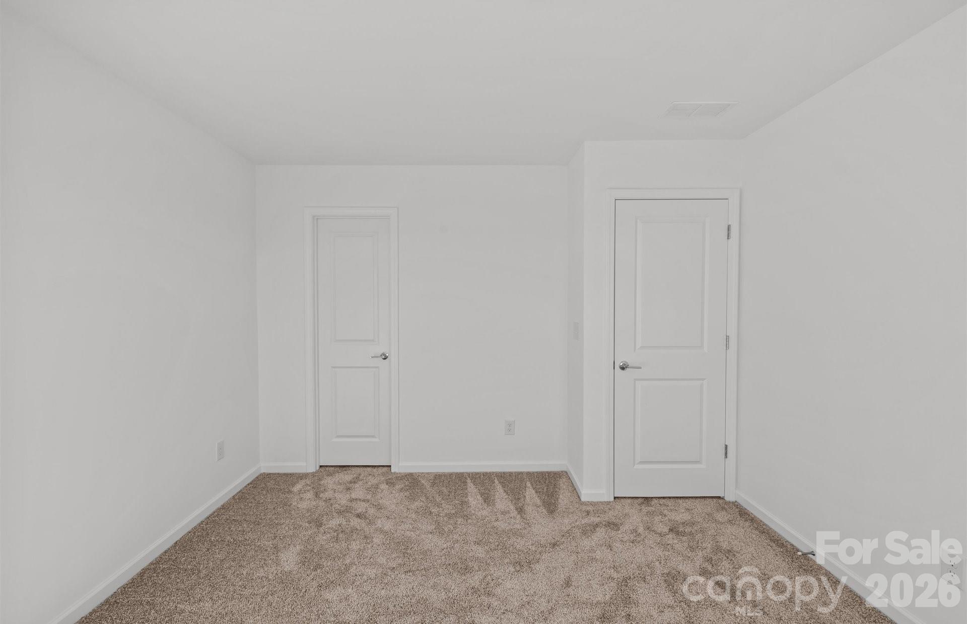 2220 Waterfall Way Property Photo 14
