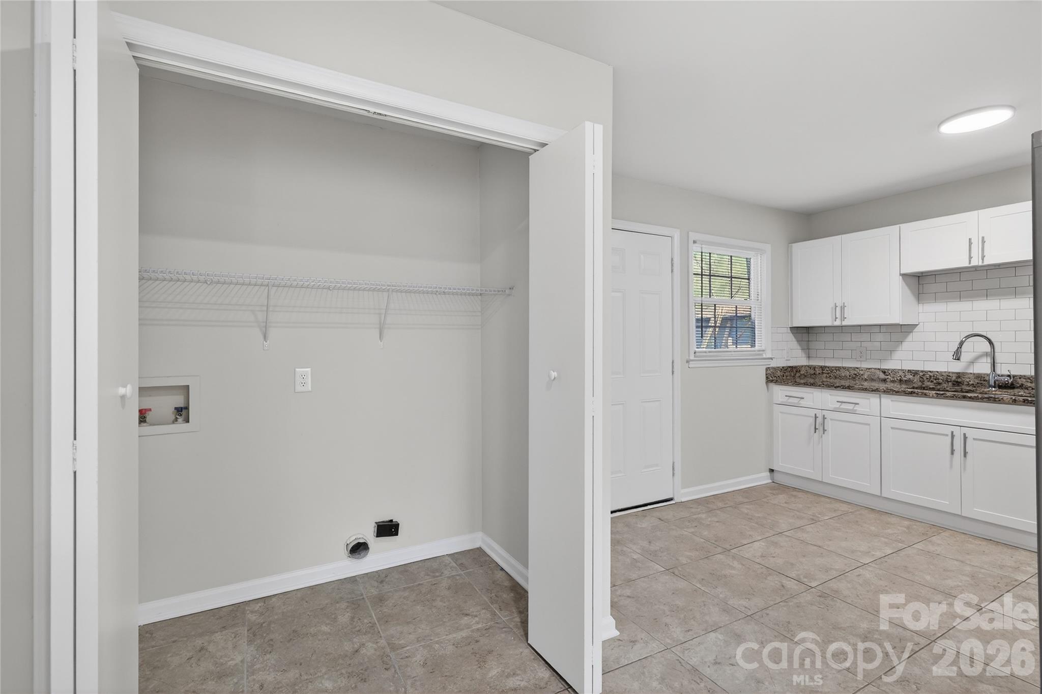5143 Delivau Drive Property Photo 9