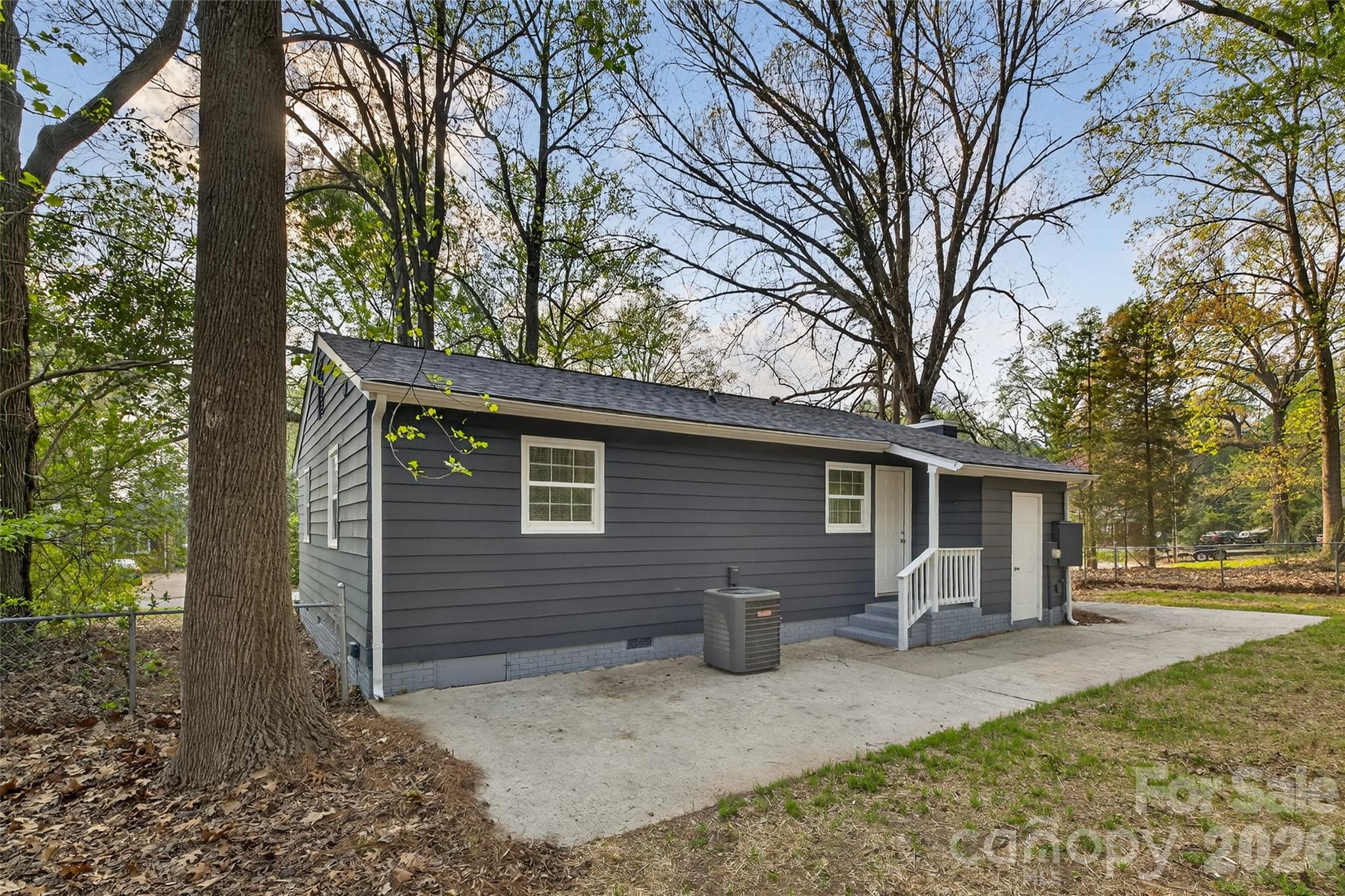 5143 Delivau Drive Property Photo 18
