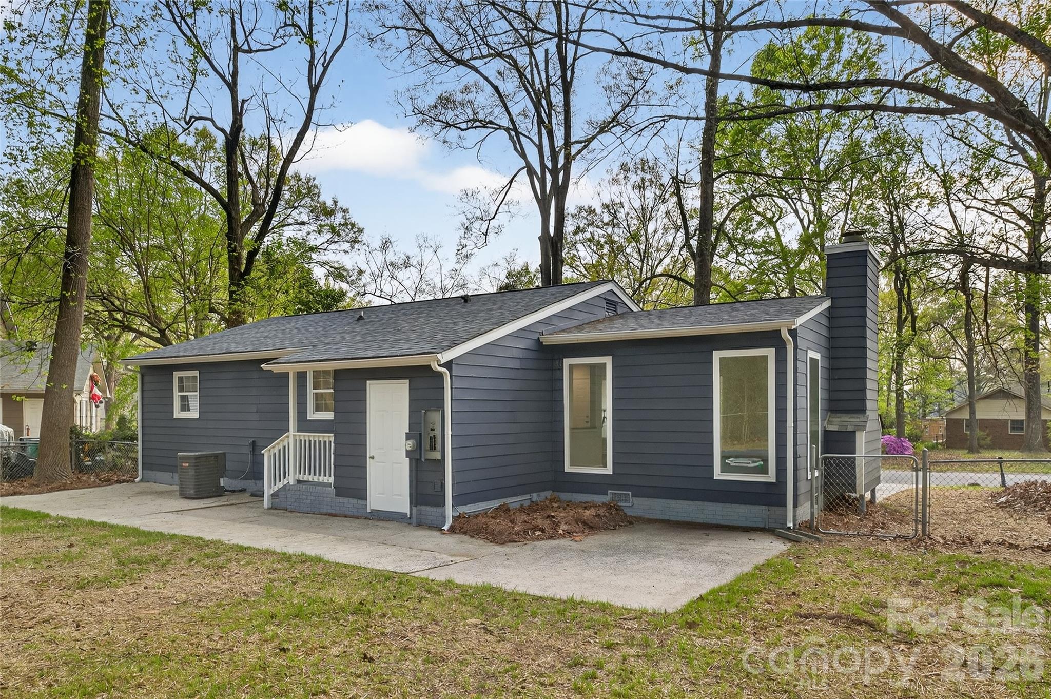 5143 Delivau Drive Property Photo 20