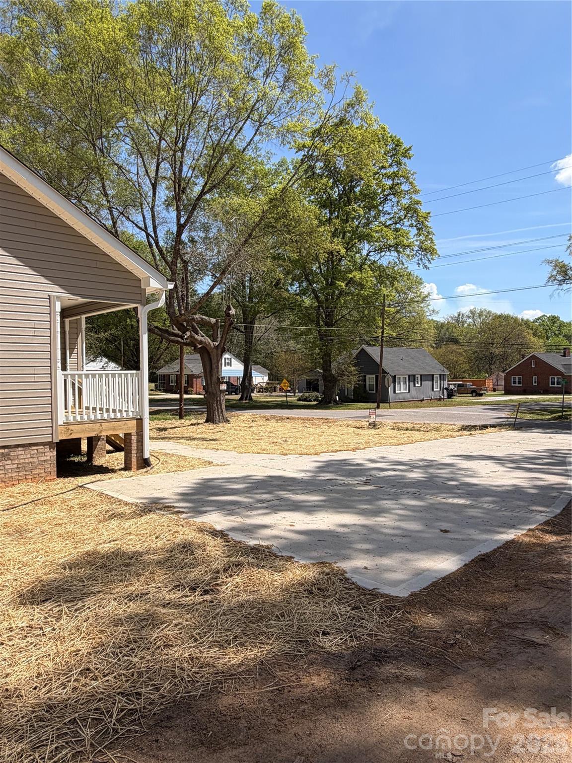 657 Still Street Property Photo 3