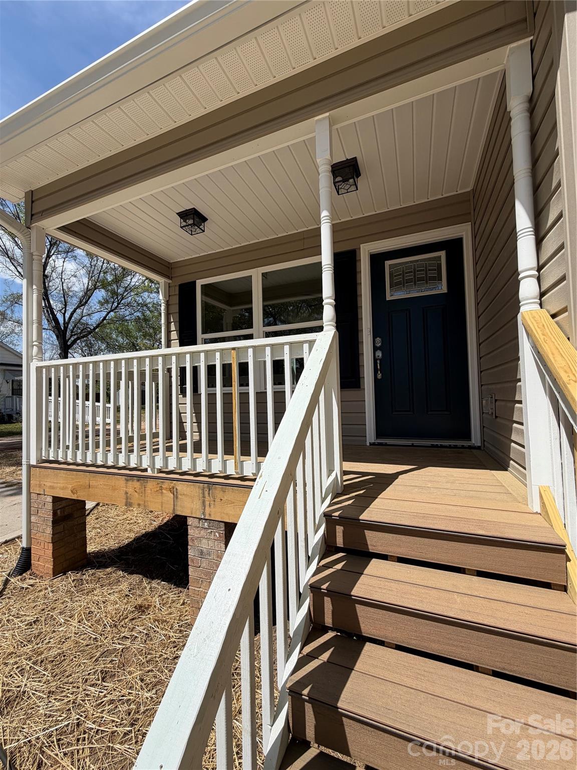 657 Still Street Property Photo 4
