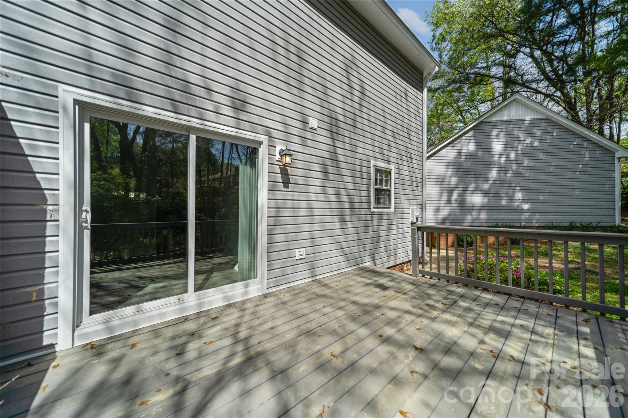 3065 Devonshire Drive Property Photo 7