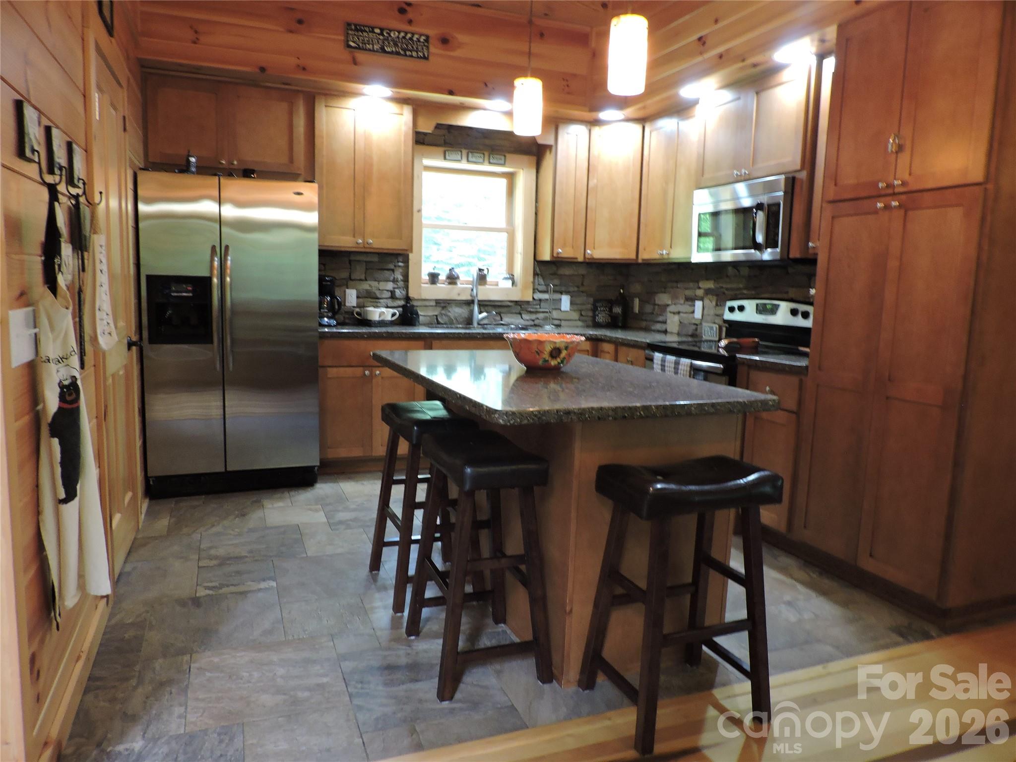 103 Chucks Lane Property Photo 9