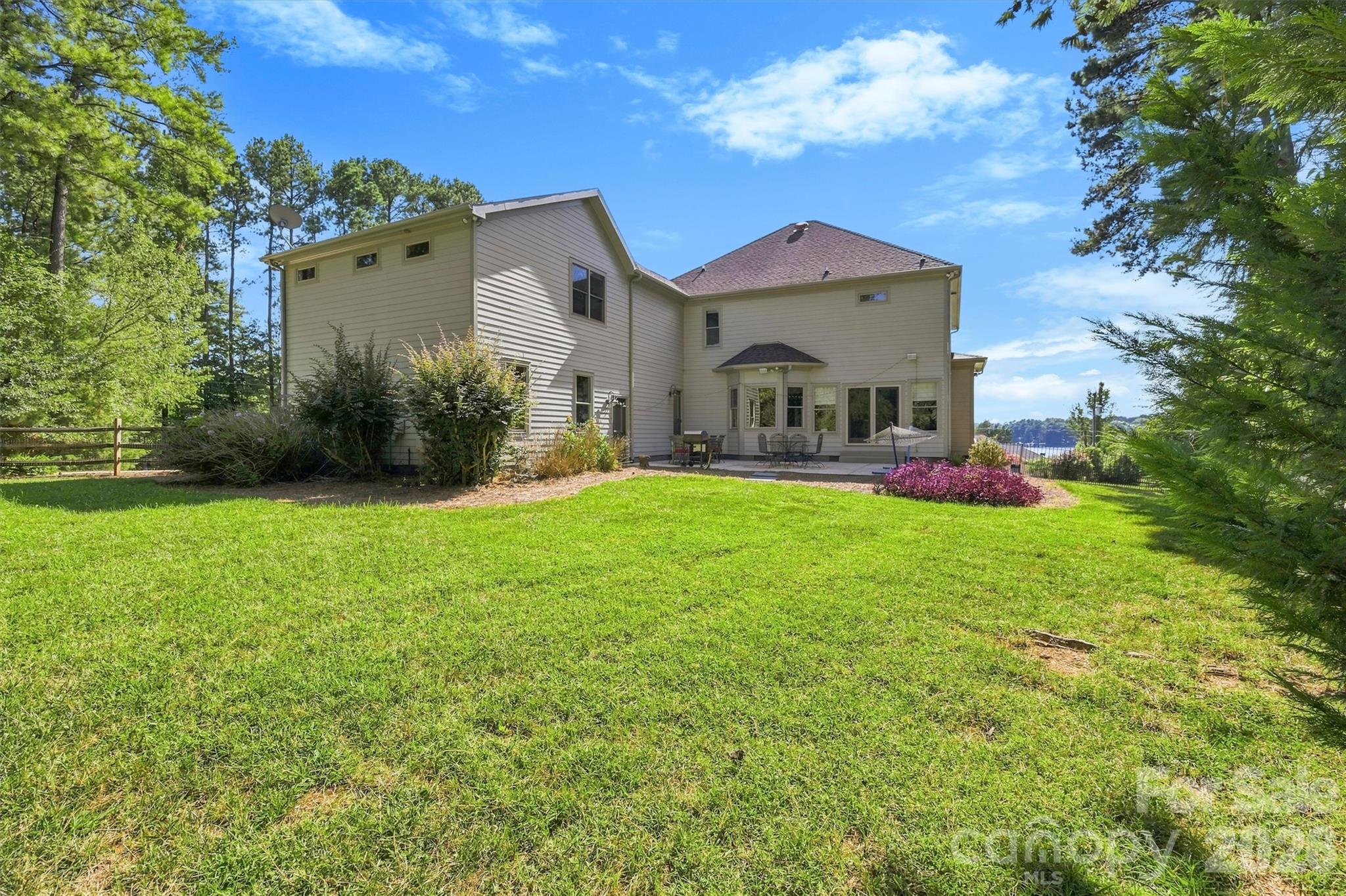 151 Yellow Jacket Circle Property Photo 7