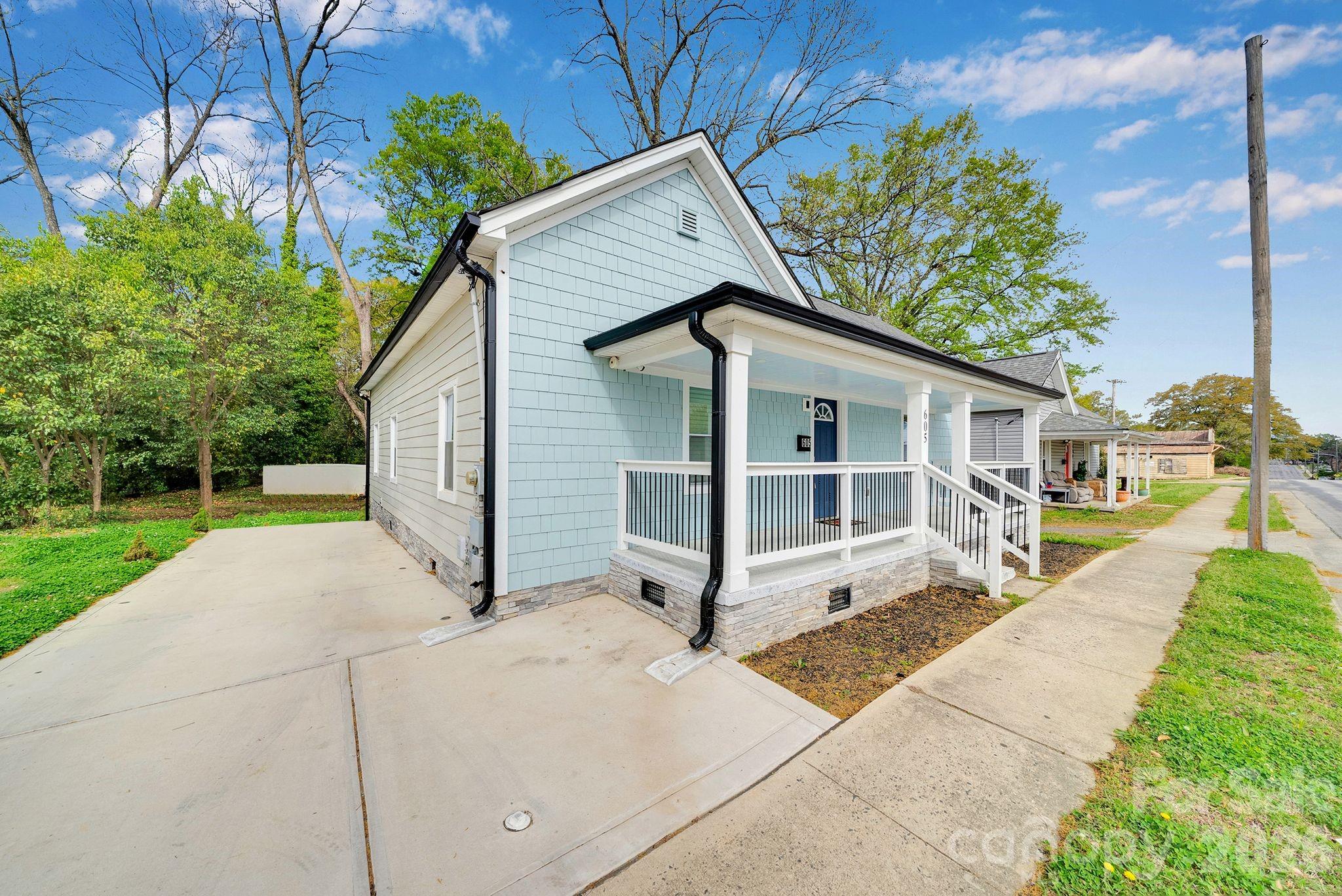 605 S Marietta Street Property Photo 2