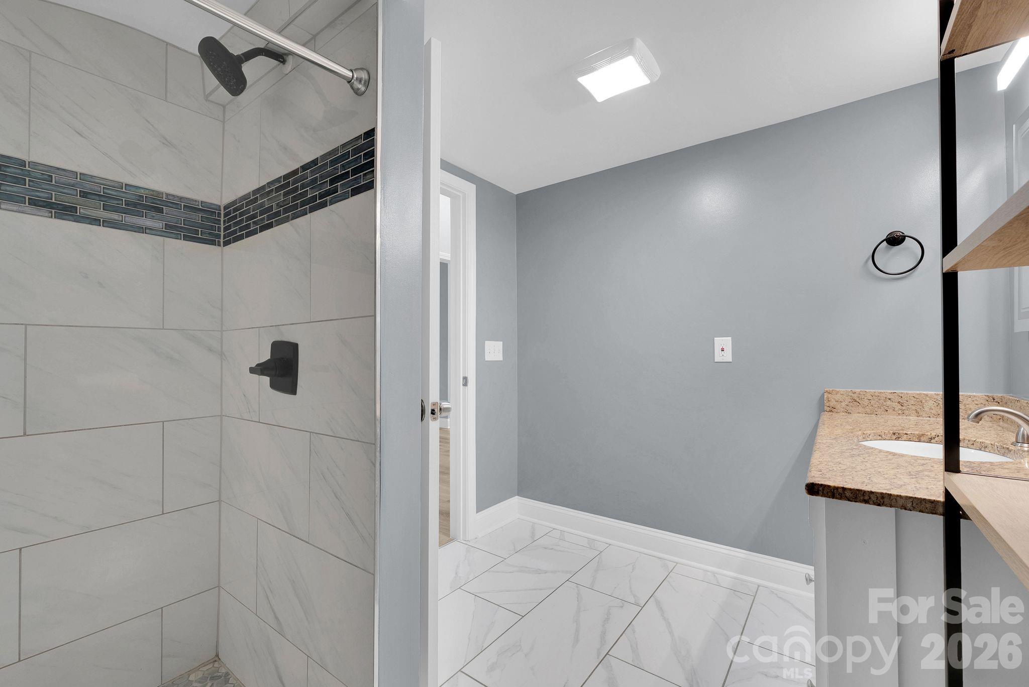 605 S Marietta Street Property Photo 11