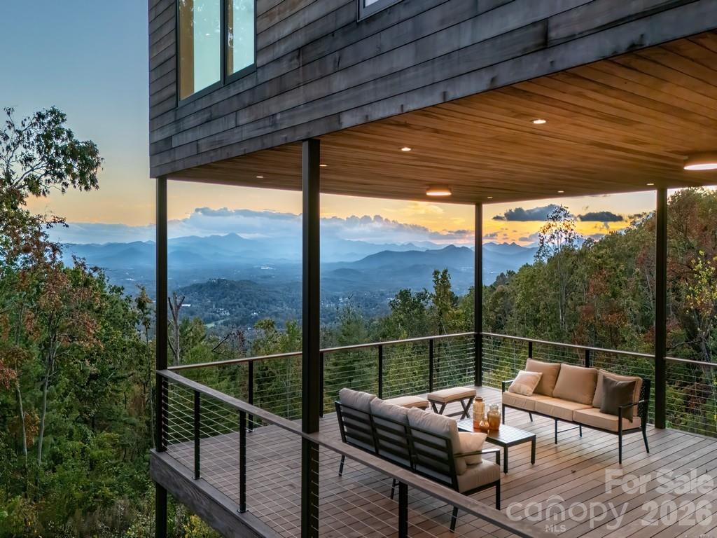 641 Elk Mountain Scenic Highway Property Photo 16