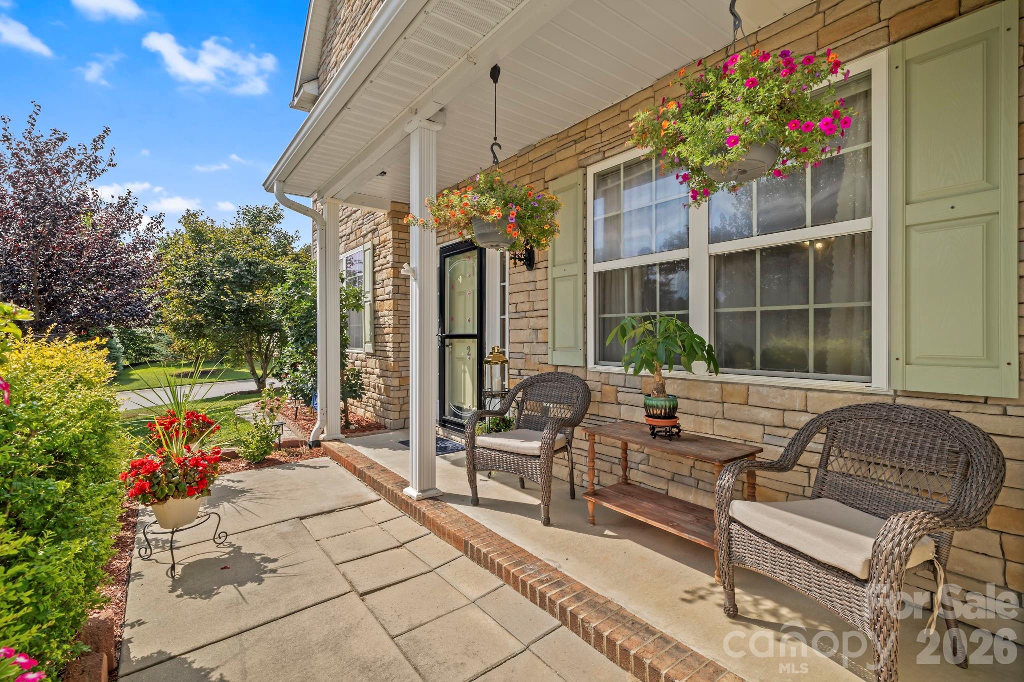 2 Breyerton Court Property Photo 4