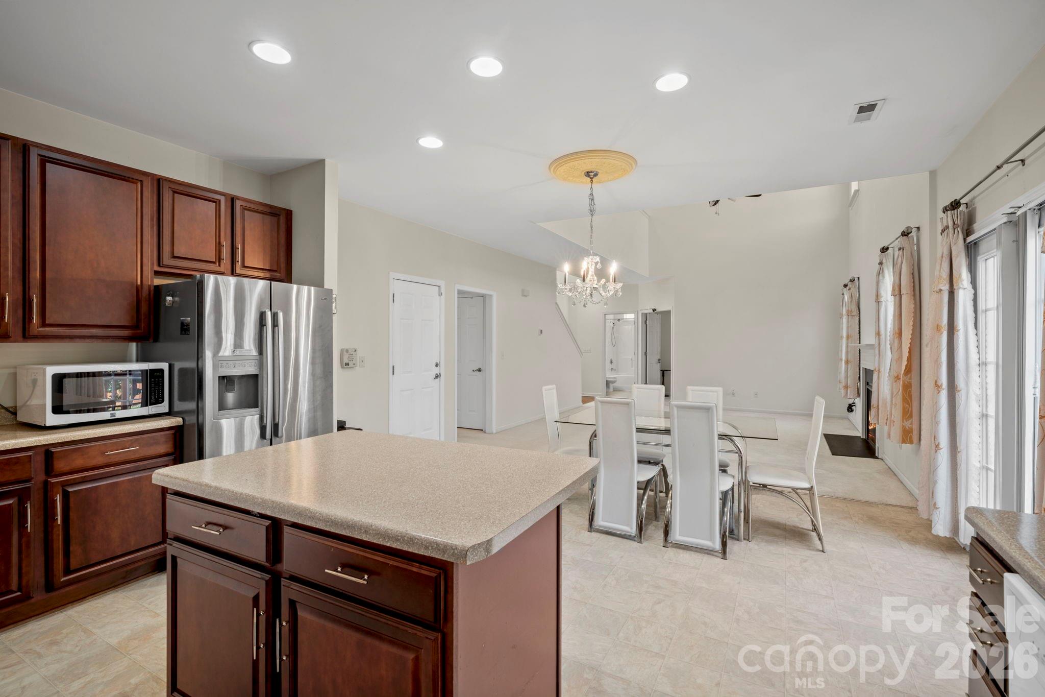 2 Breyerton Court Property Photo 13
