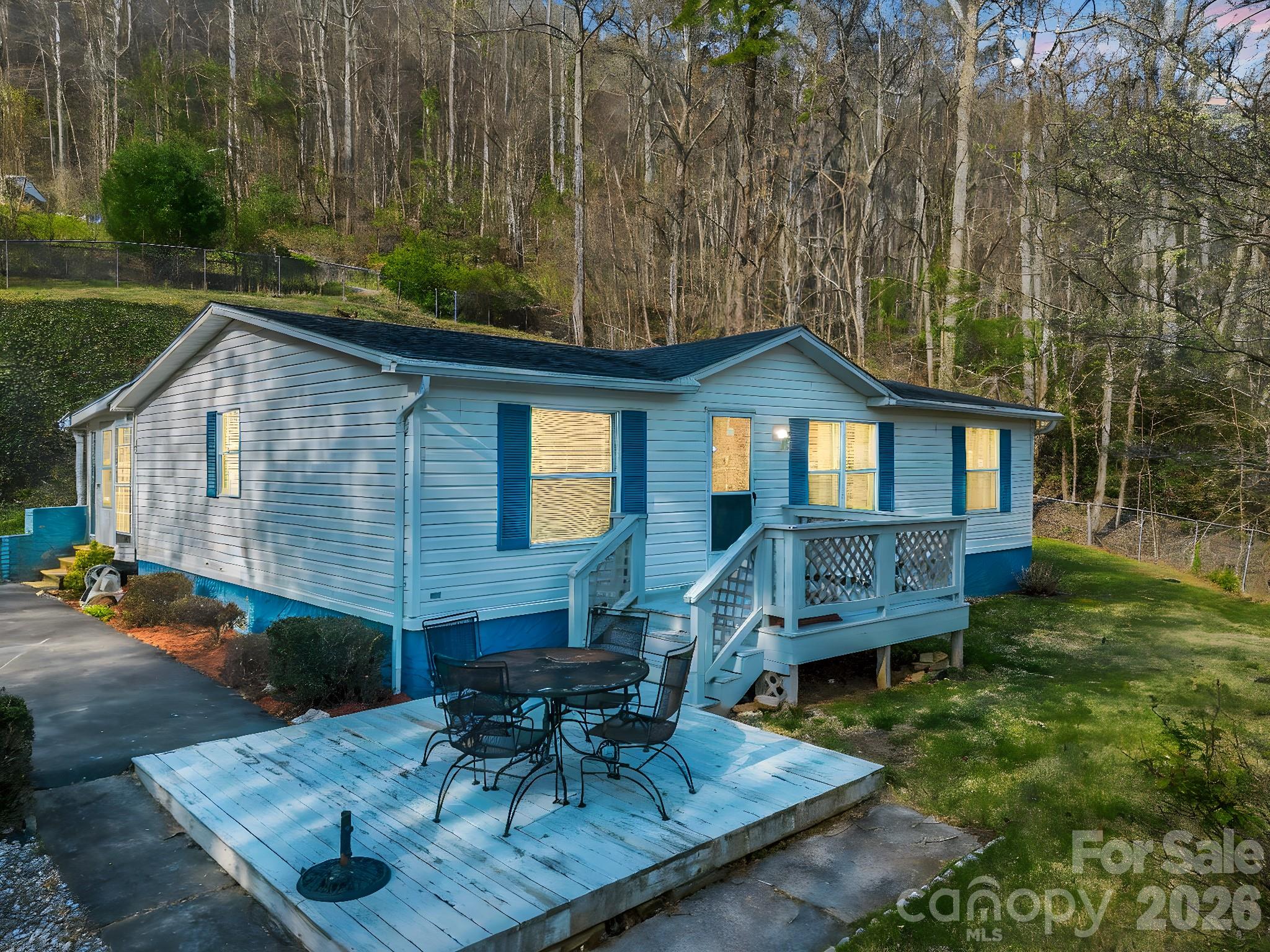 48 Laurel Cove Road Property Photo 1