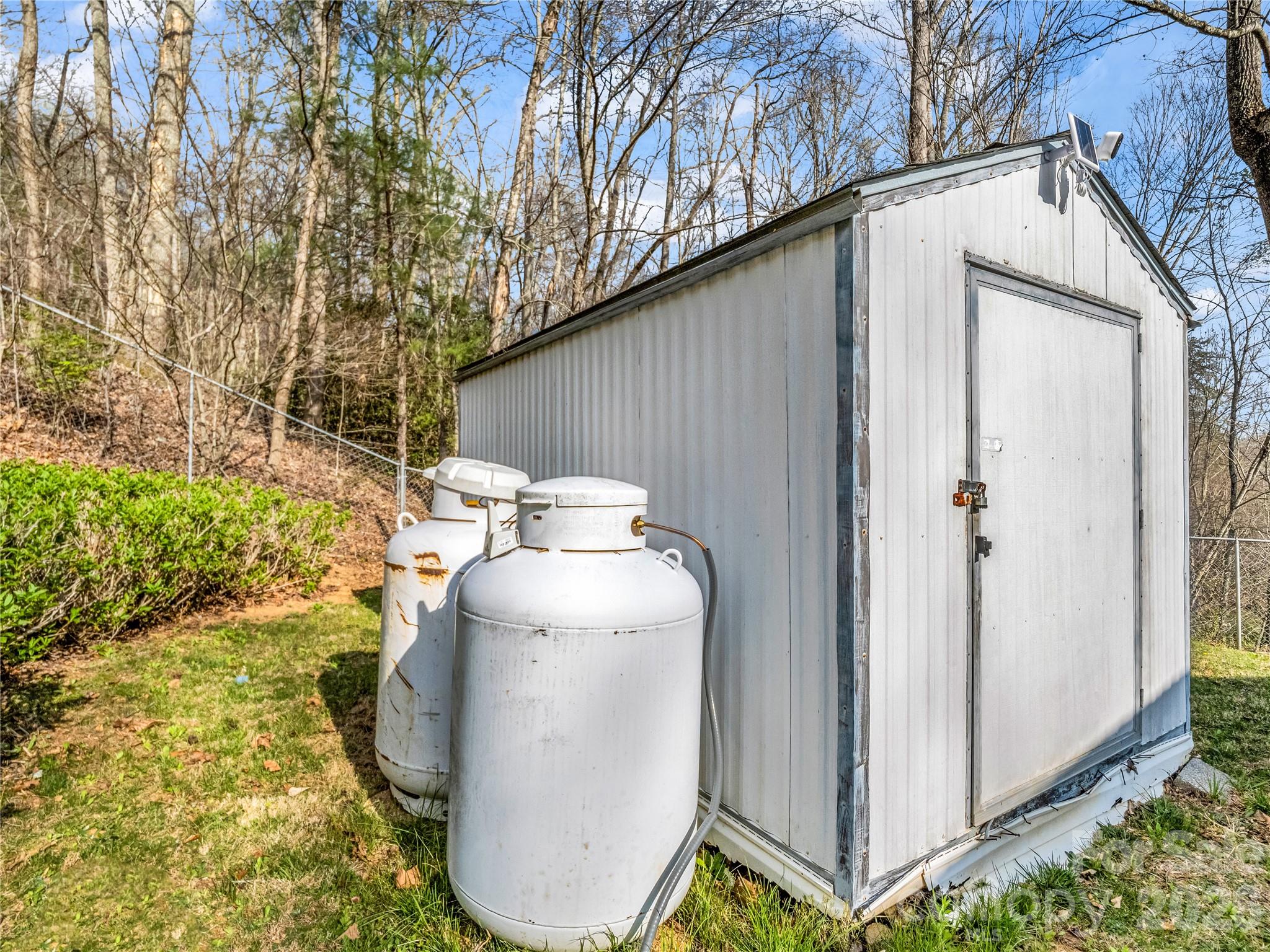 48 Laurel Cove Road Property Photo 6