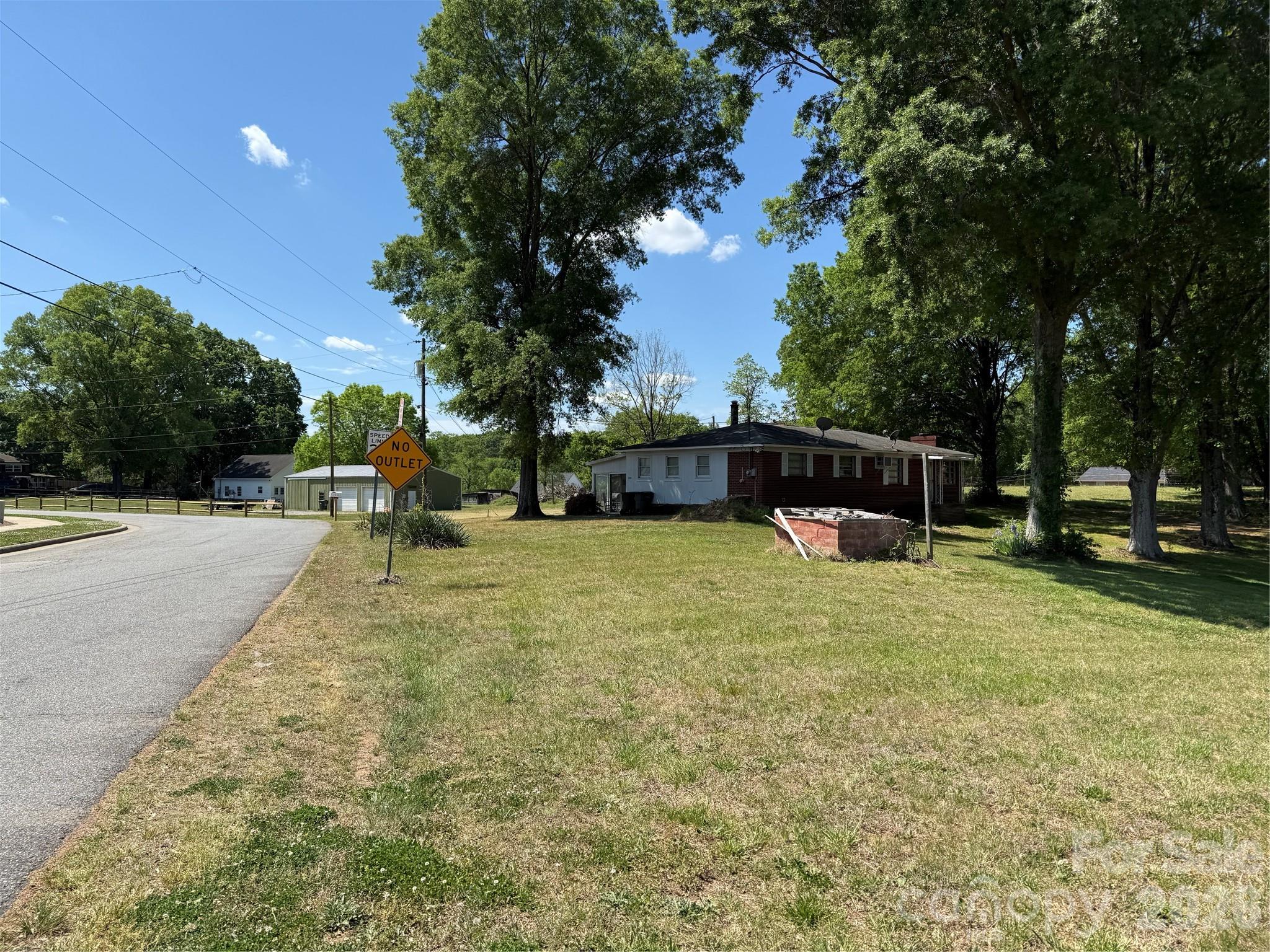 4221 Davidson Highway Property Photo 6