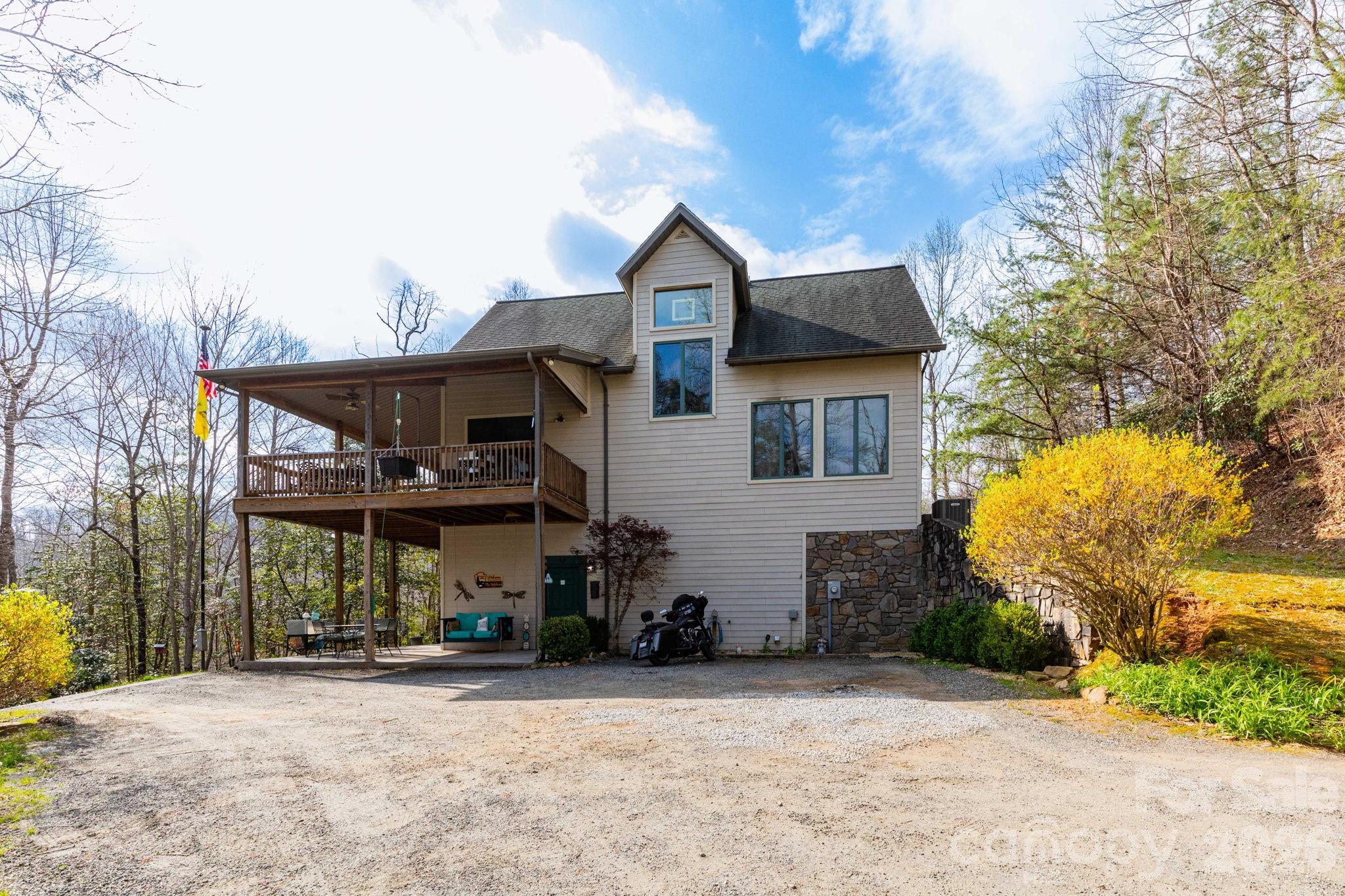 75 Mypie Drive Property Photo 2